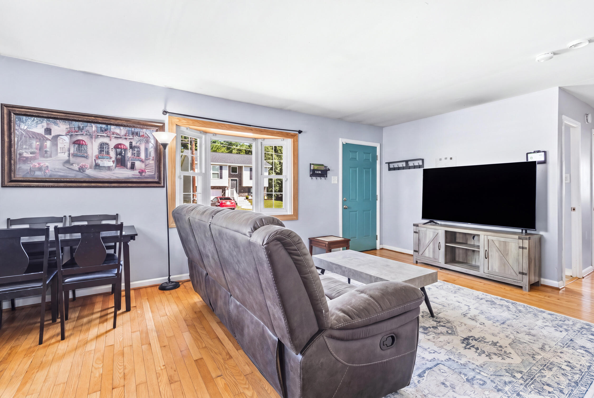 265 Shaw Avenue Property Photo 3