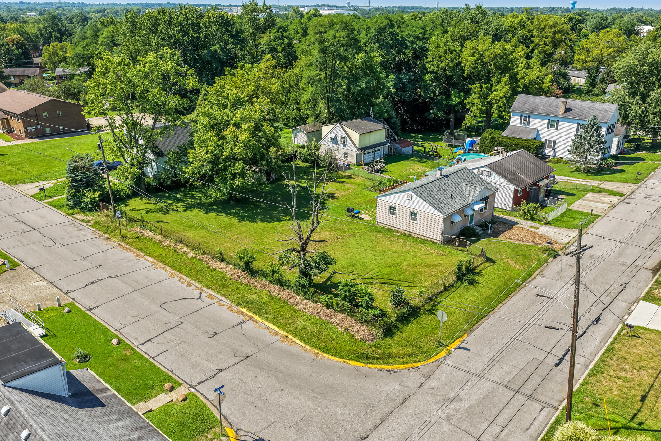 265 Shaw Avenue Property Photo 19