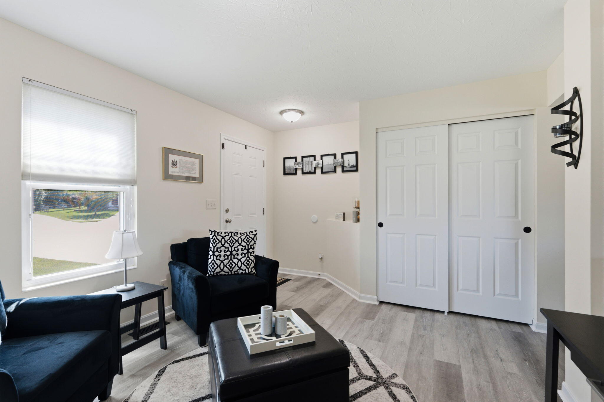9766 Whispering Way Property Photo 3
