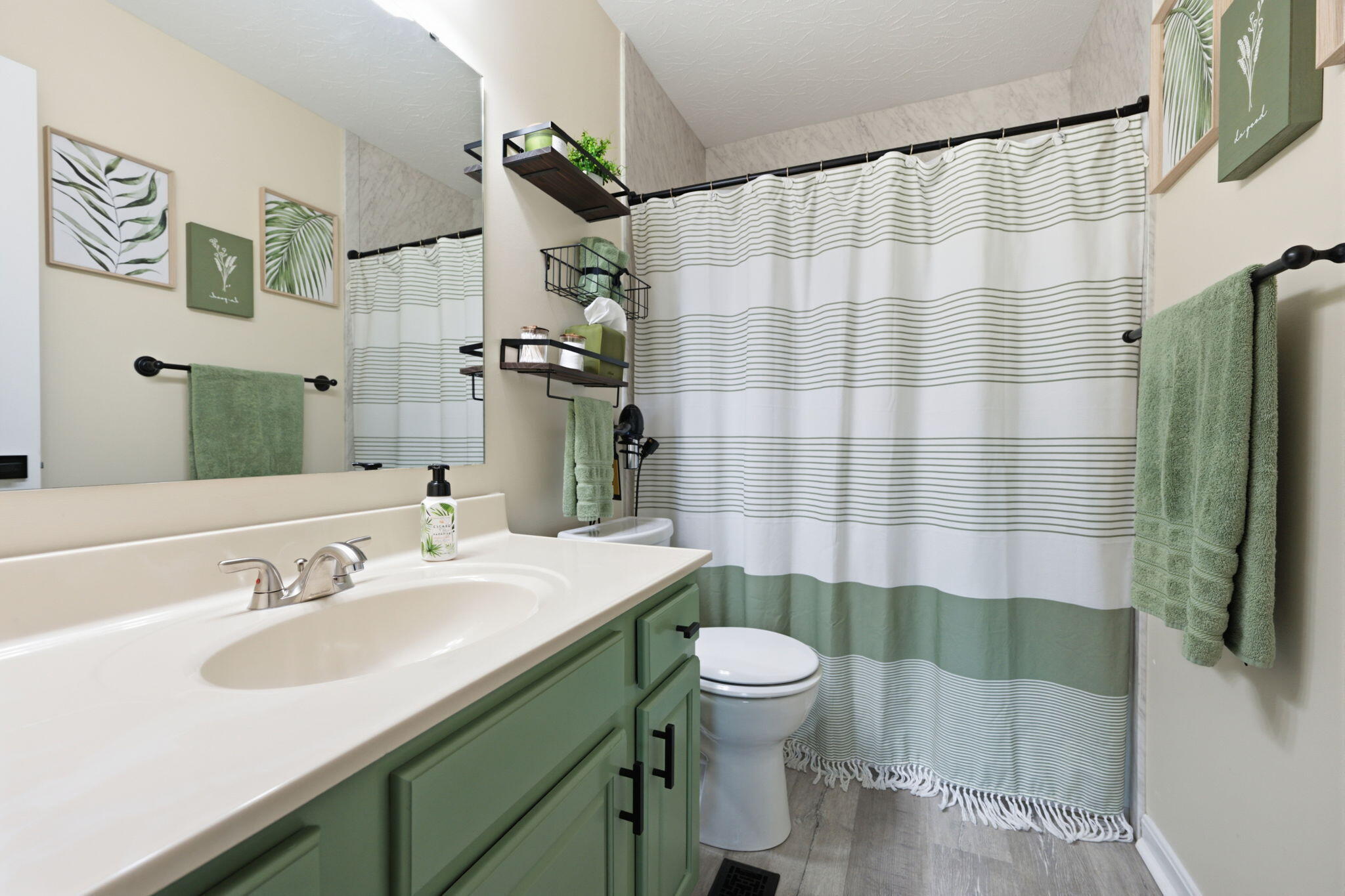 9766 Whispering Way Property Photo 18