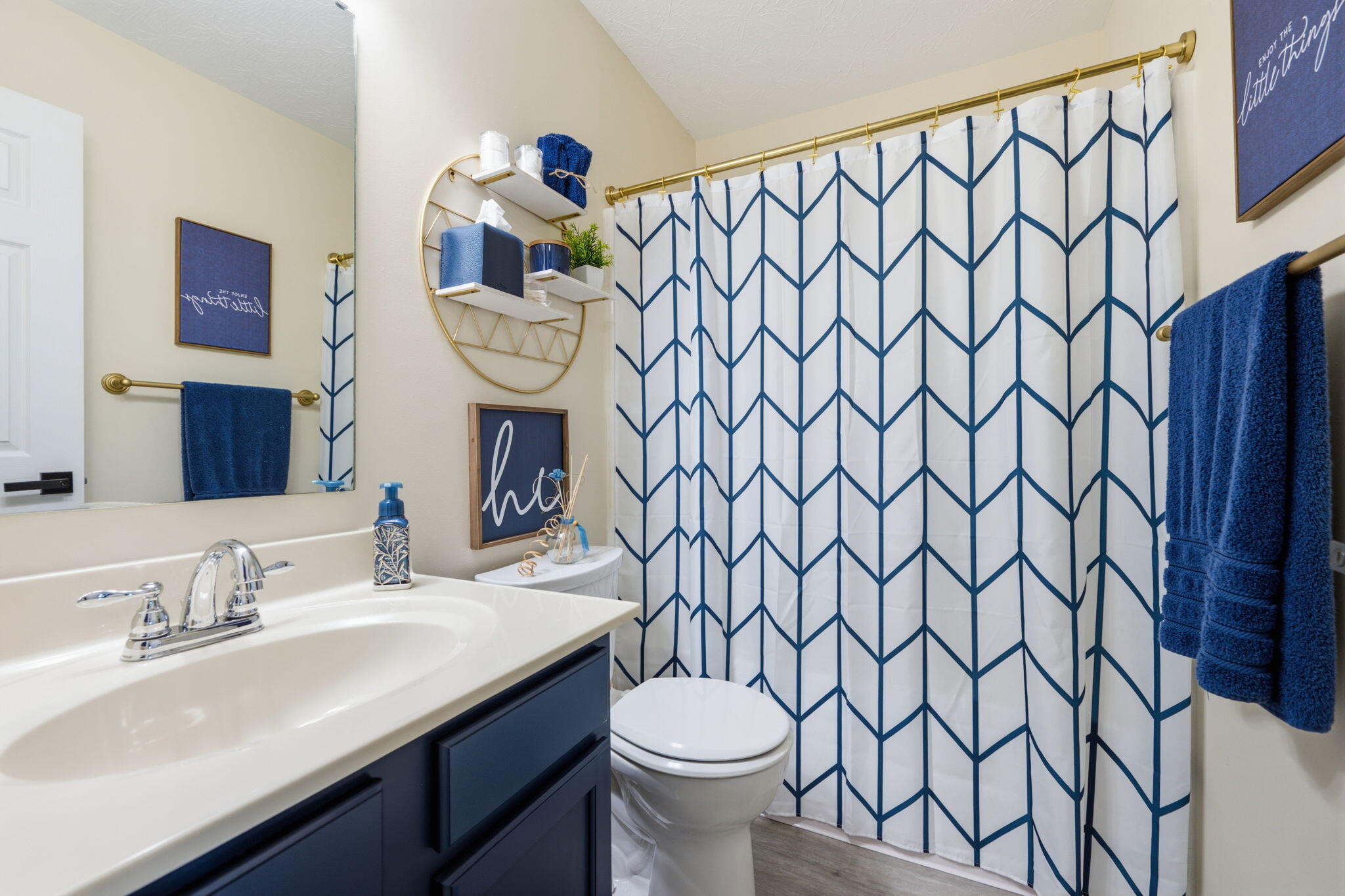 9766 Whispering Way Property Photo 23