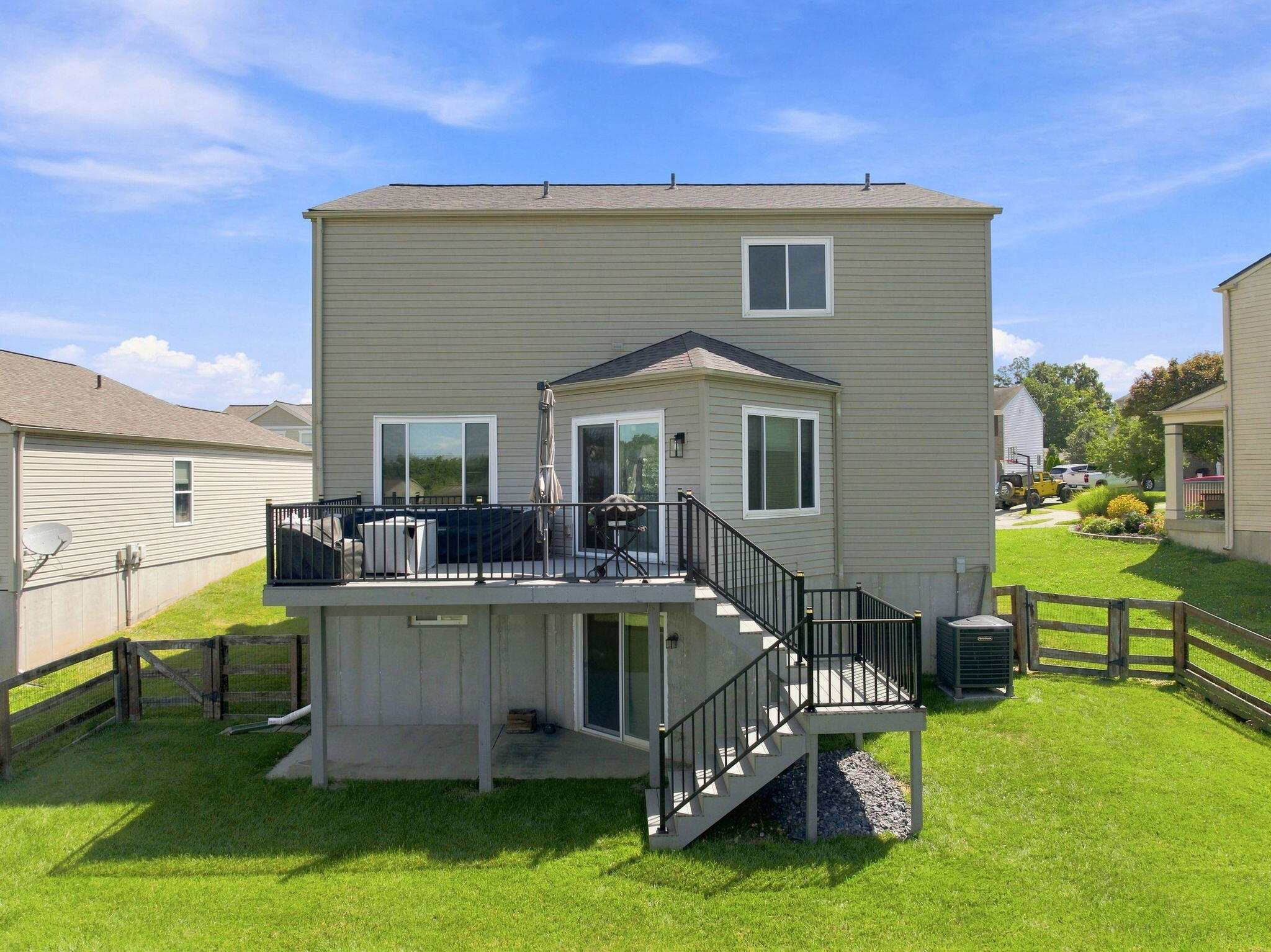 9766 Whispering Way Property Photo 25