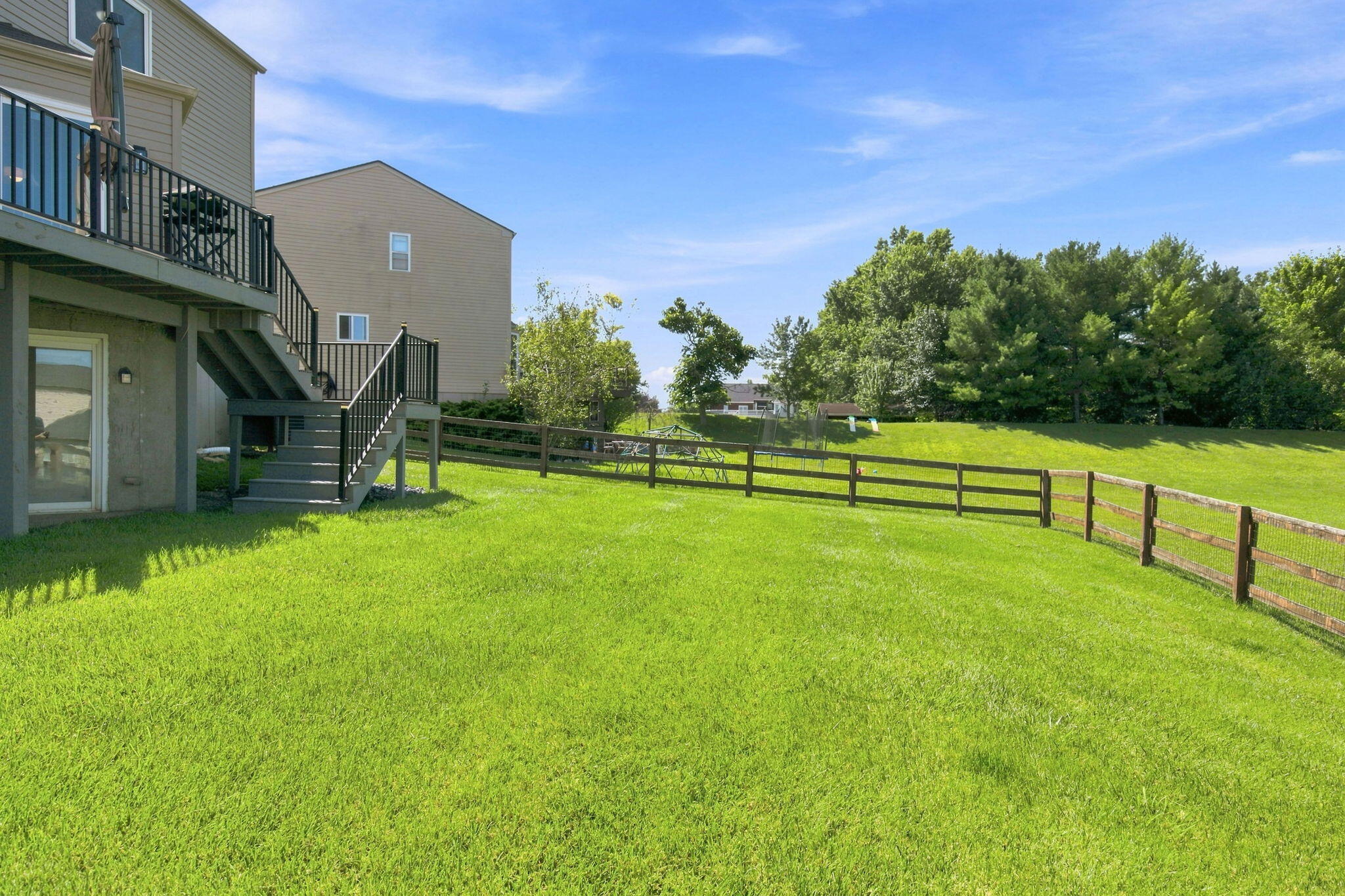 9766 Whispering Way Property Photo 31