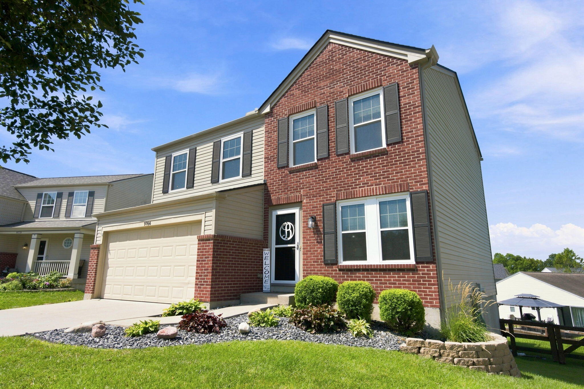 9766 Whispering Way Property Photo 32
