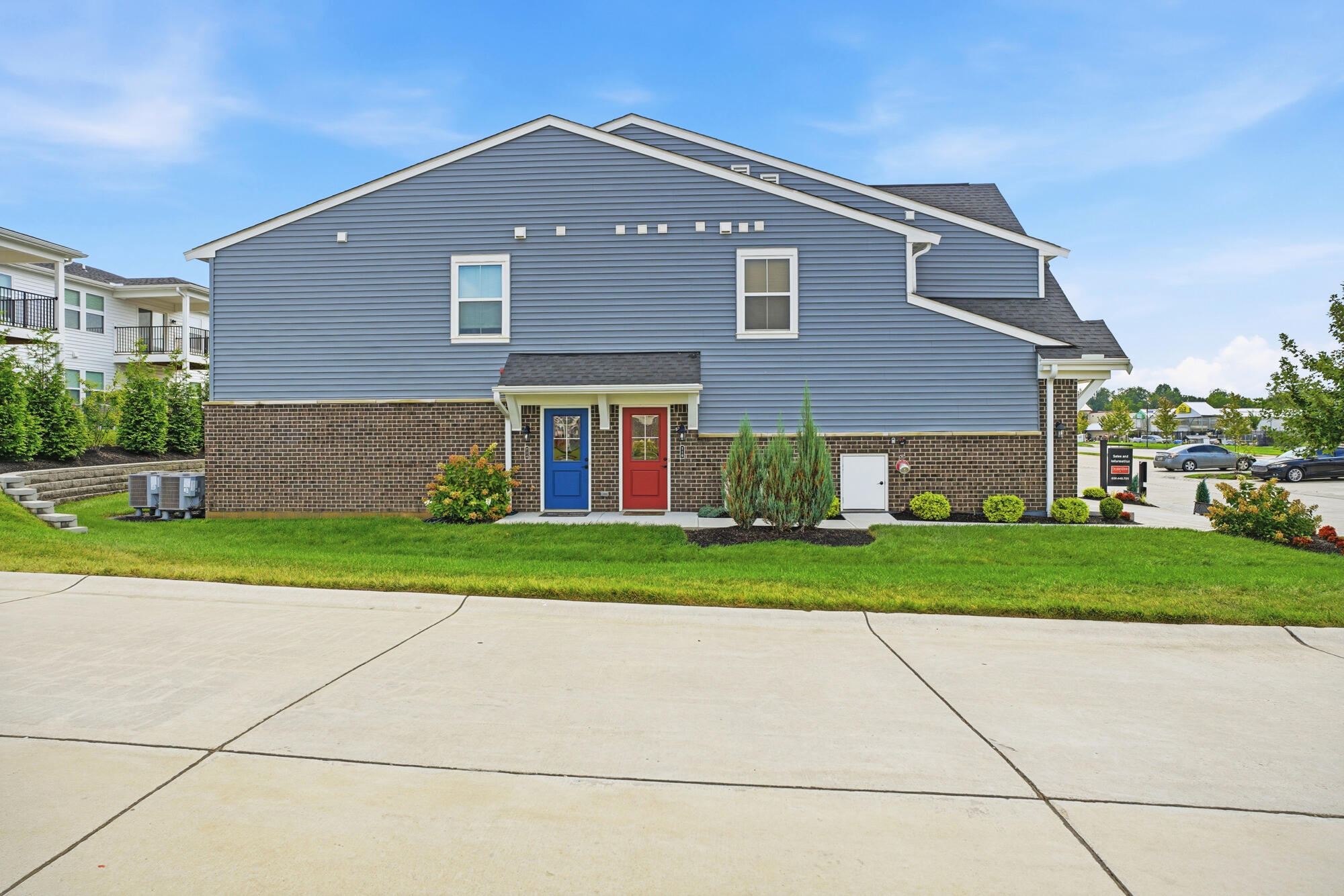 710 Crescent Landing Property Photo 2