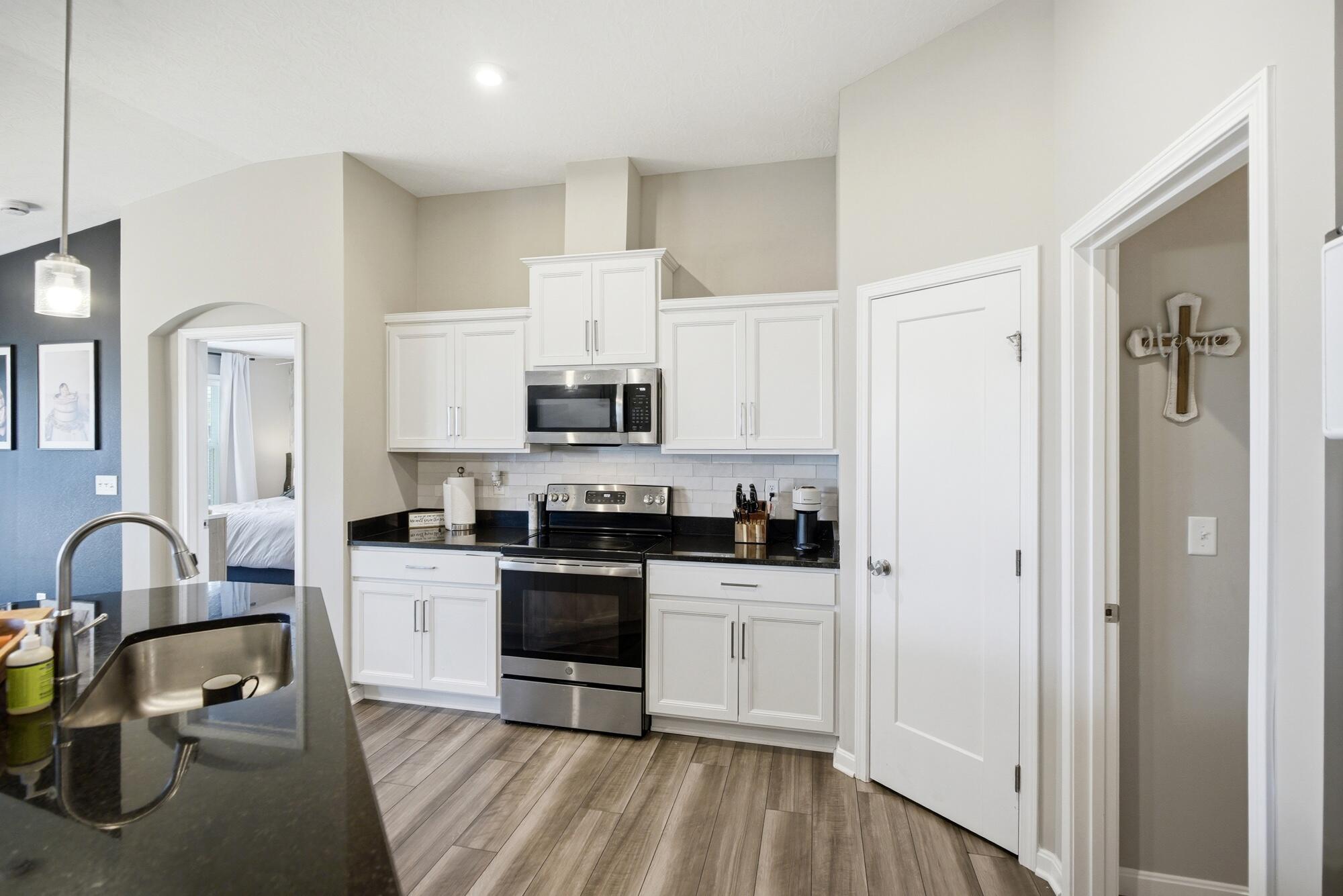 710 Crescent Landing Property Photo 14