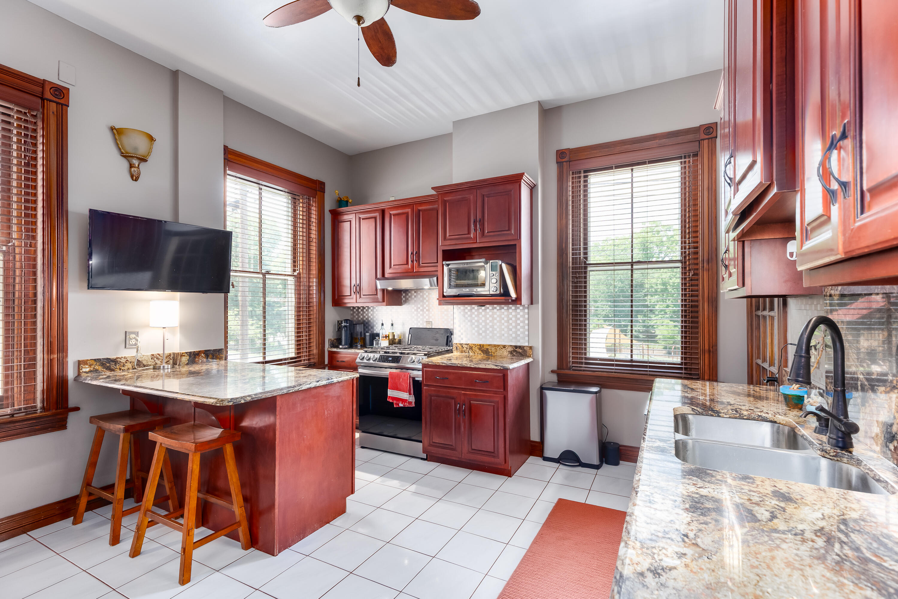 11 Greene Street Property Photo 15