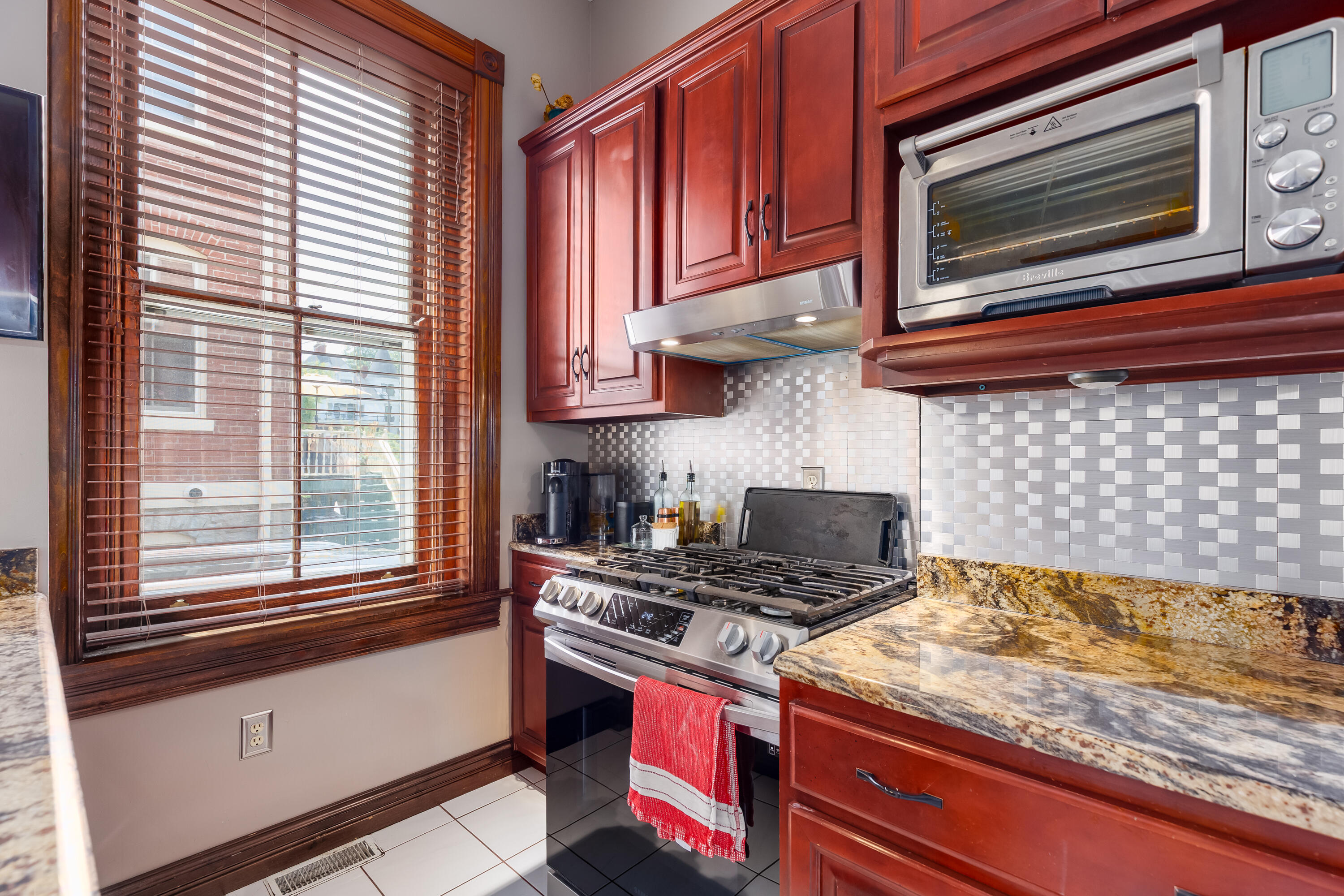 11 Greene Street Property Photo 18