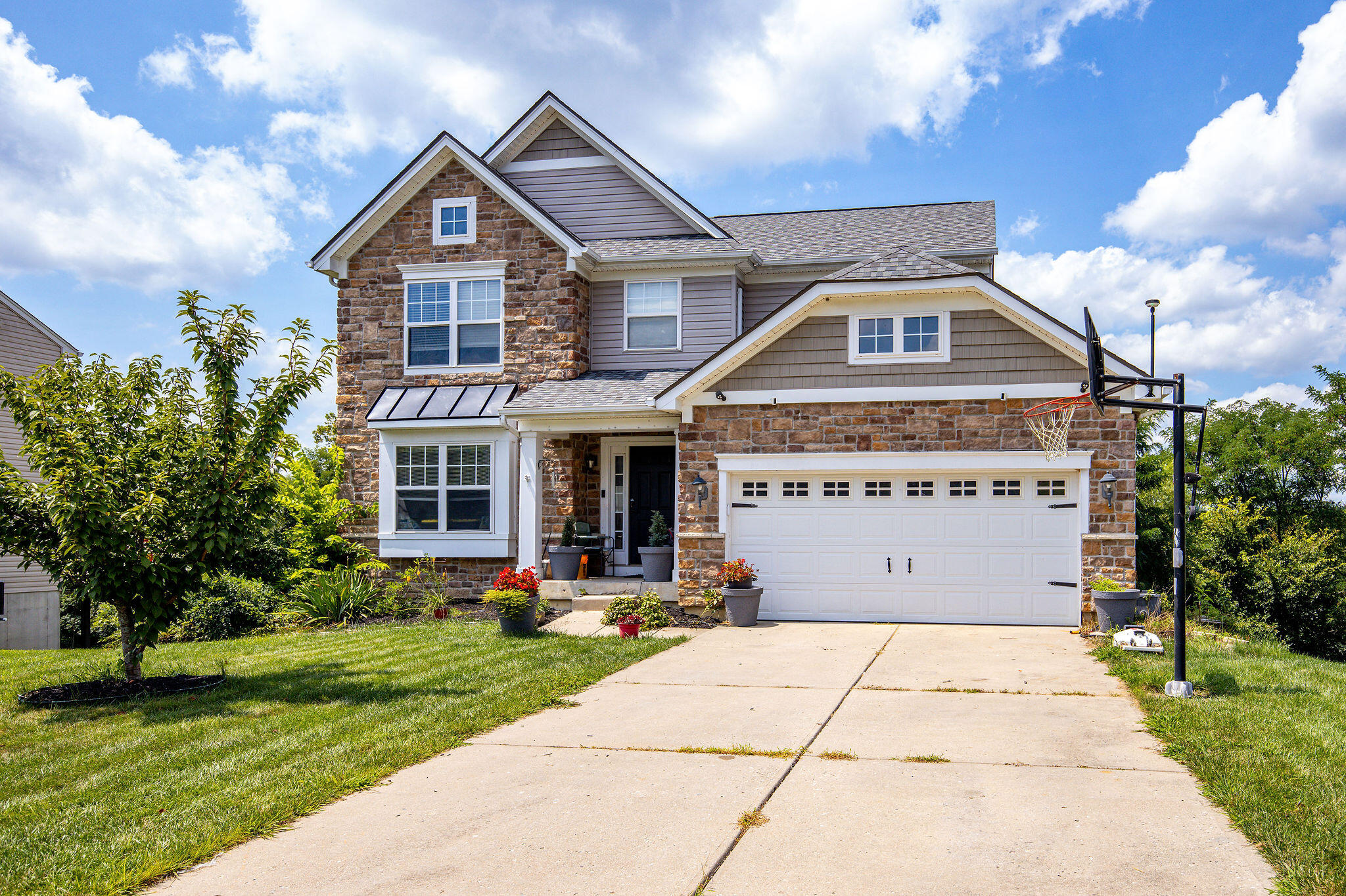 2740 Pebble Creek Way Property Photo 1