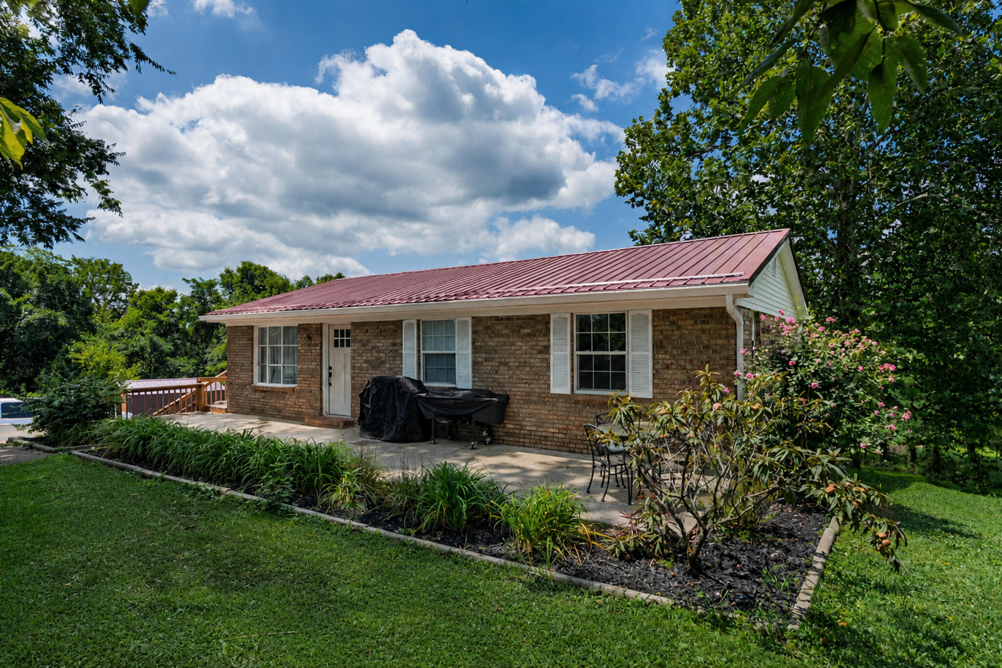 145 Eagle Tunnel Road Property Photo 4