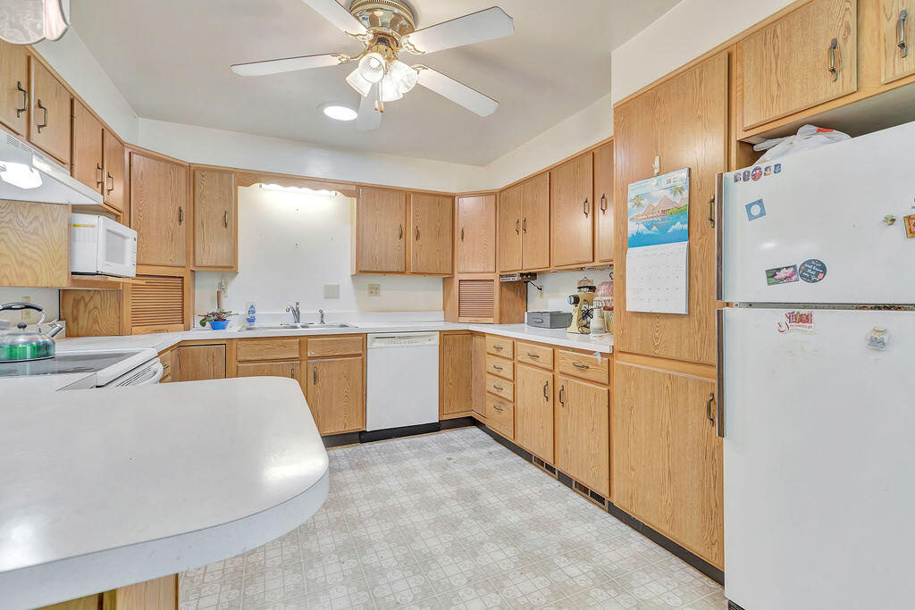 6520 Rosetta Drive Property Photo 11