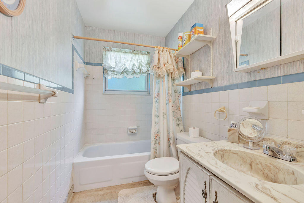 6520 Rosetta Drive Property Photo 13