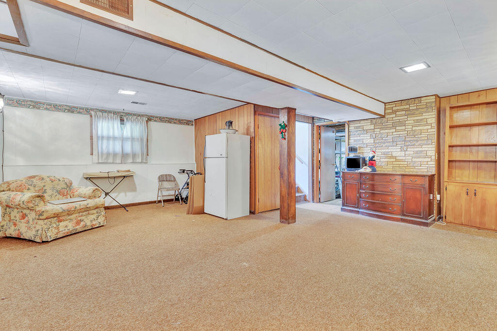6520 Rosetta Drive Property Photo 18
