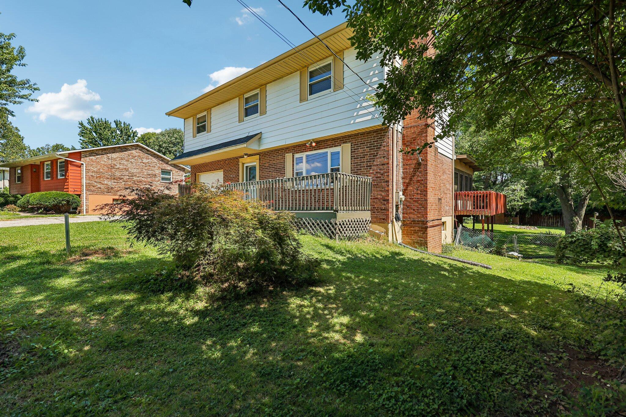 10066 Squire Drive Property Photo 2