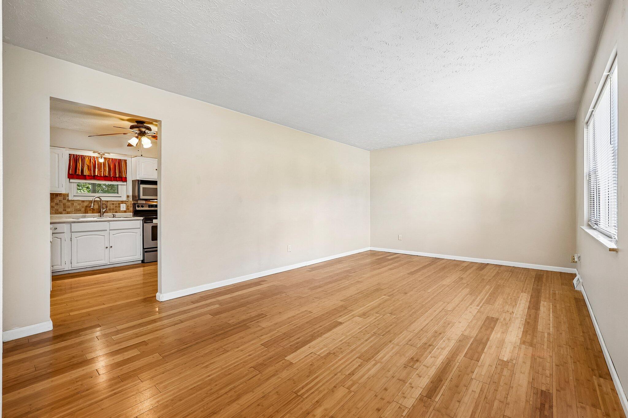 10066 Squire Drive Property Photo 7