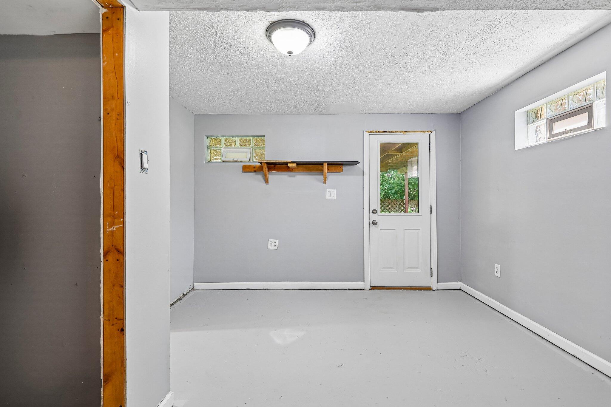 10066 Squire Drive Property Photo 29