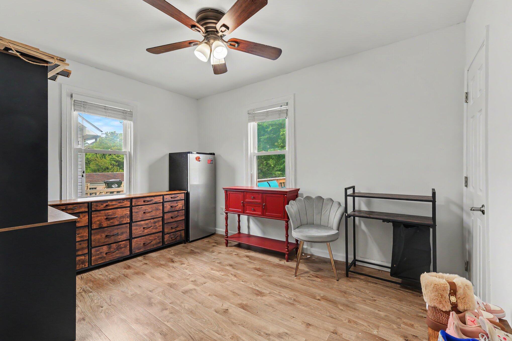 100 Sanders Drive Property Photo 15