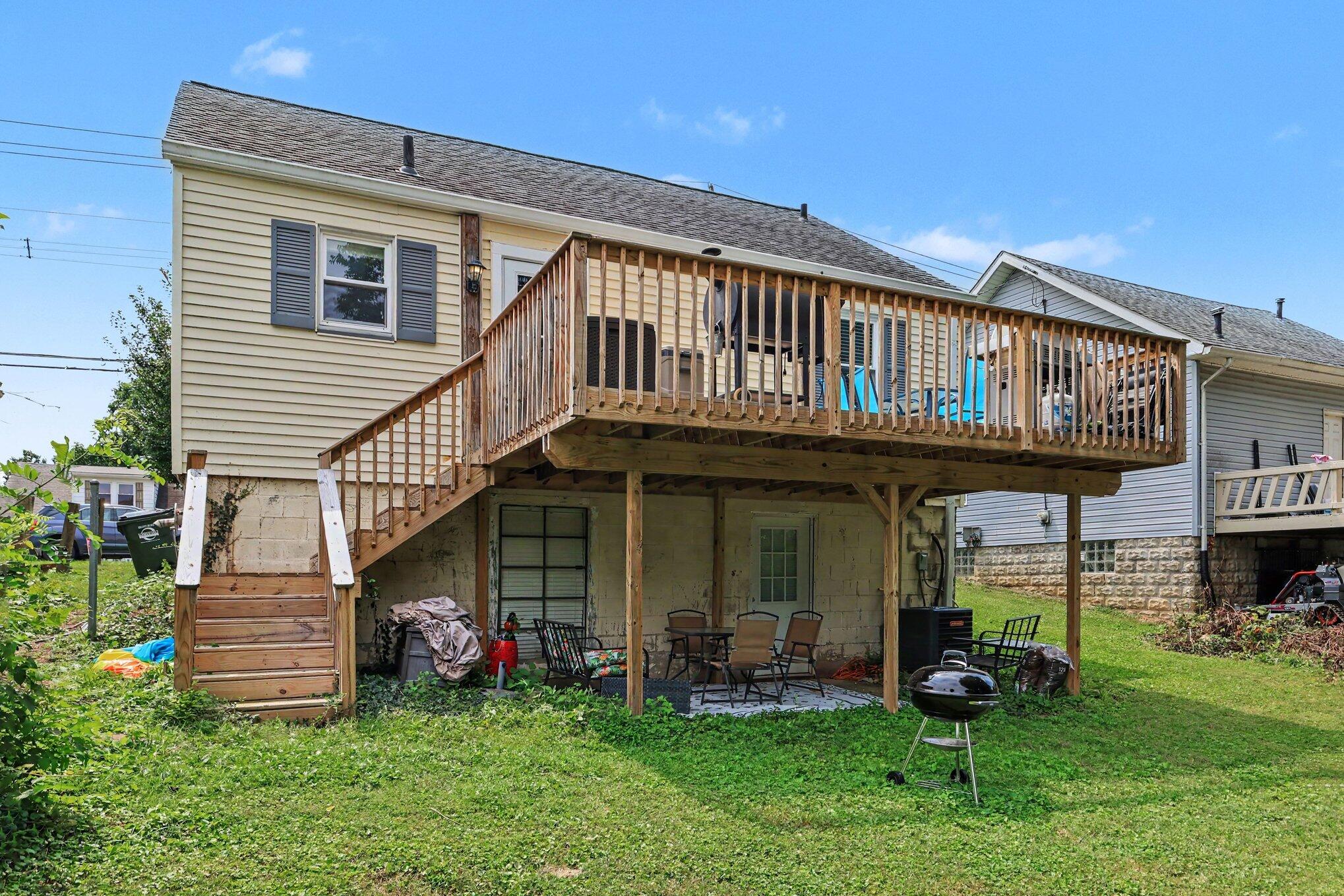 100 Sanders Drive Property Photo 29