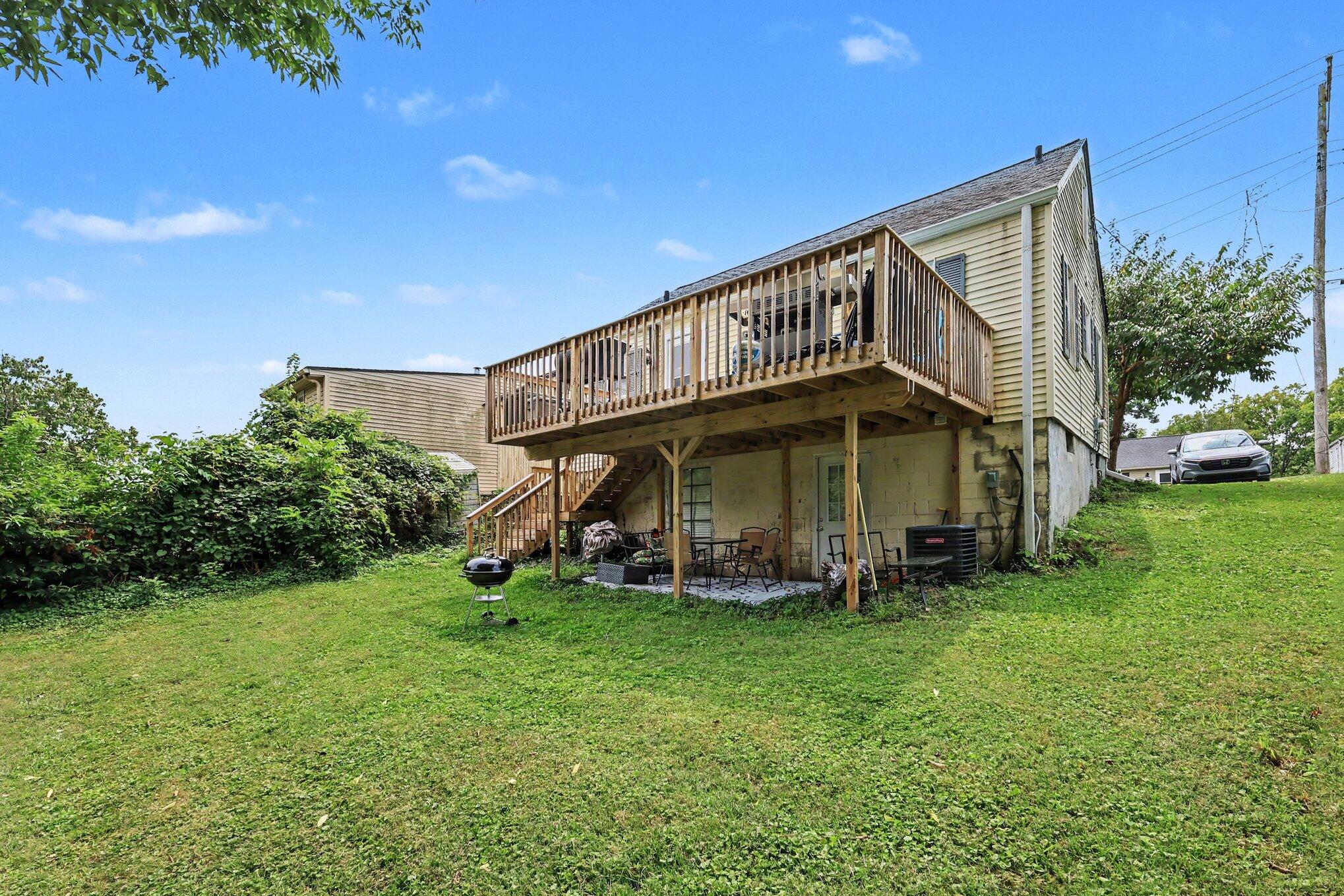 100 Sanders Drive Property Photo 30