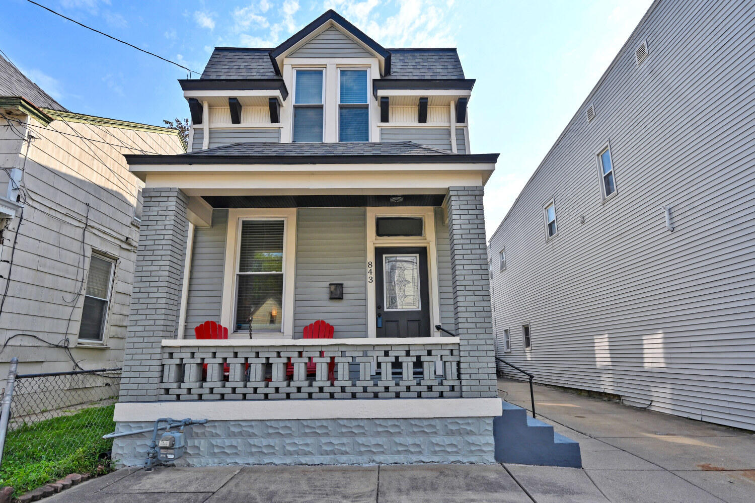 843 Central Avenue Property Photo 1