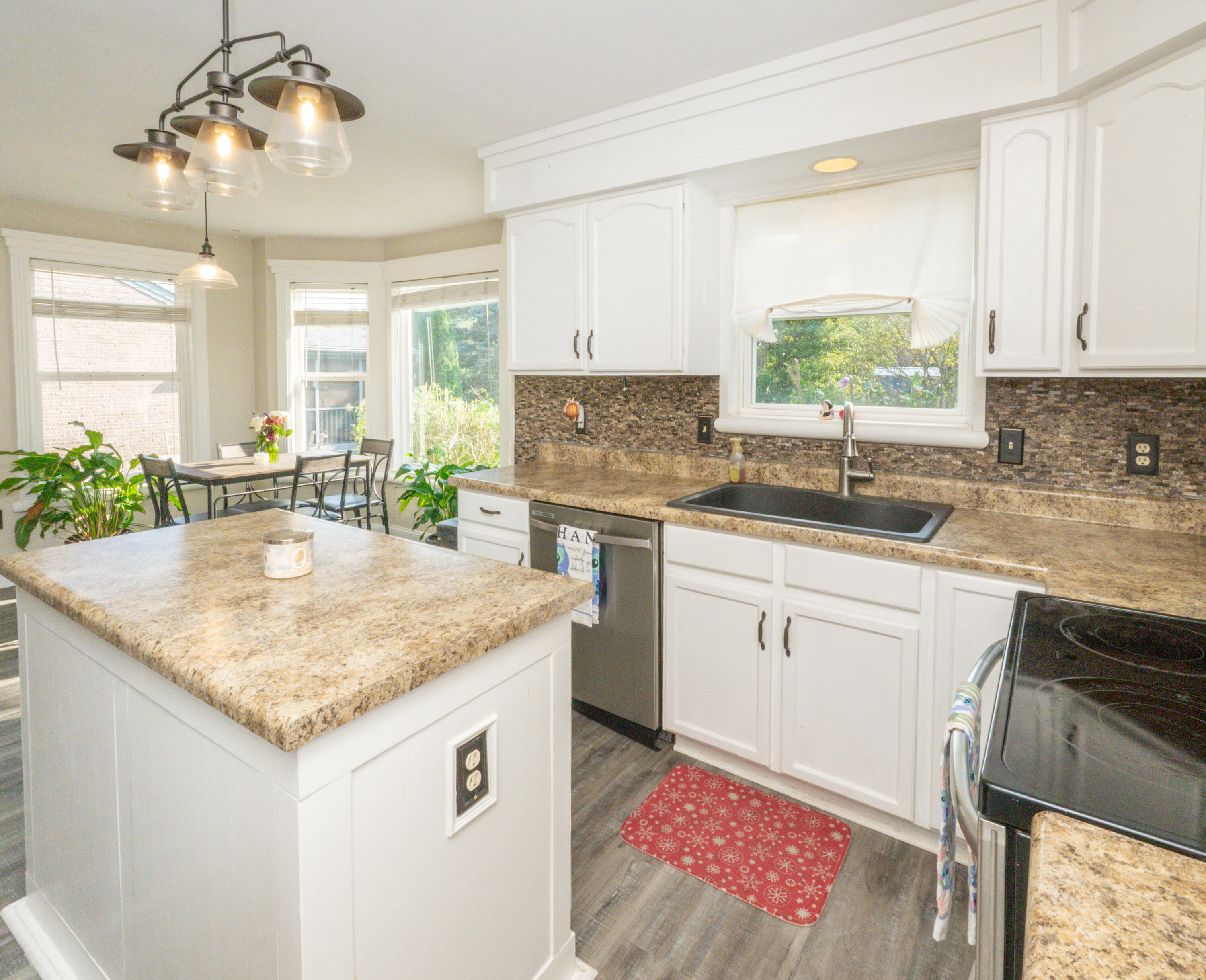 7602 Cloudstone Drive Property Photo 21