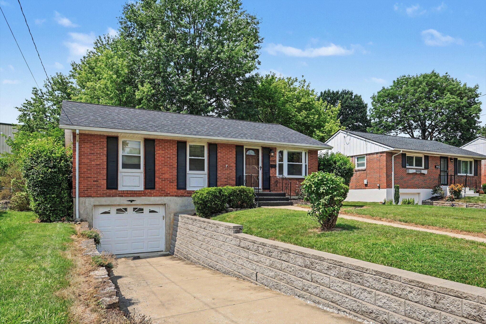 209 Caldwell Drive Property Photo 2