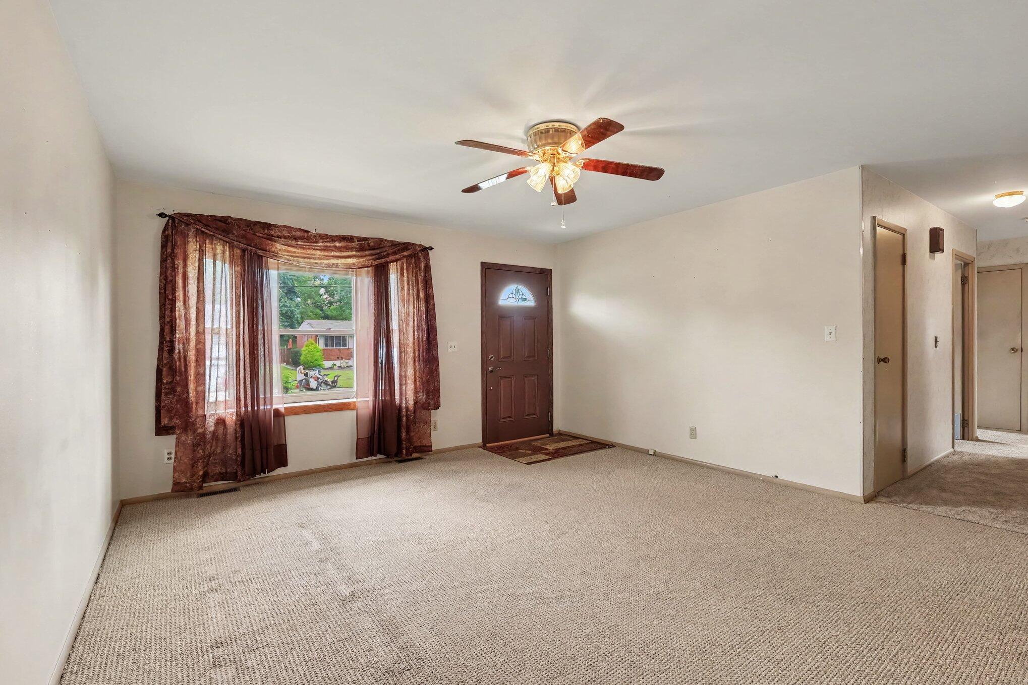 209 Caldwell Drive Property Photo 5