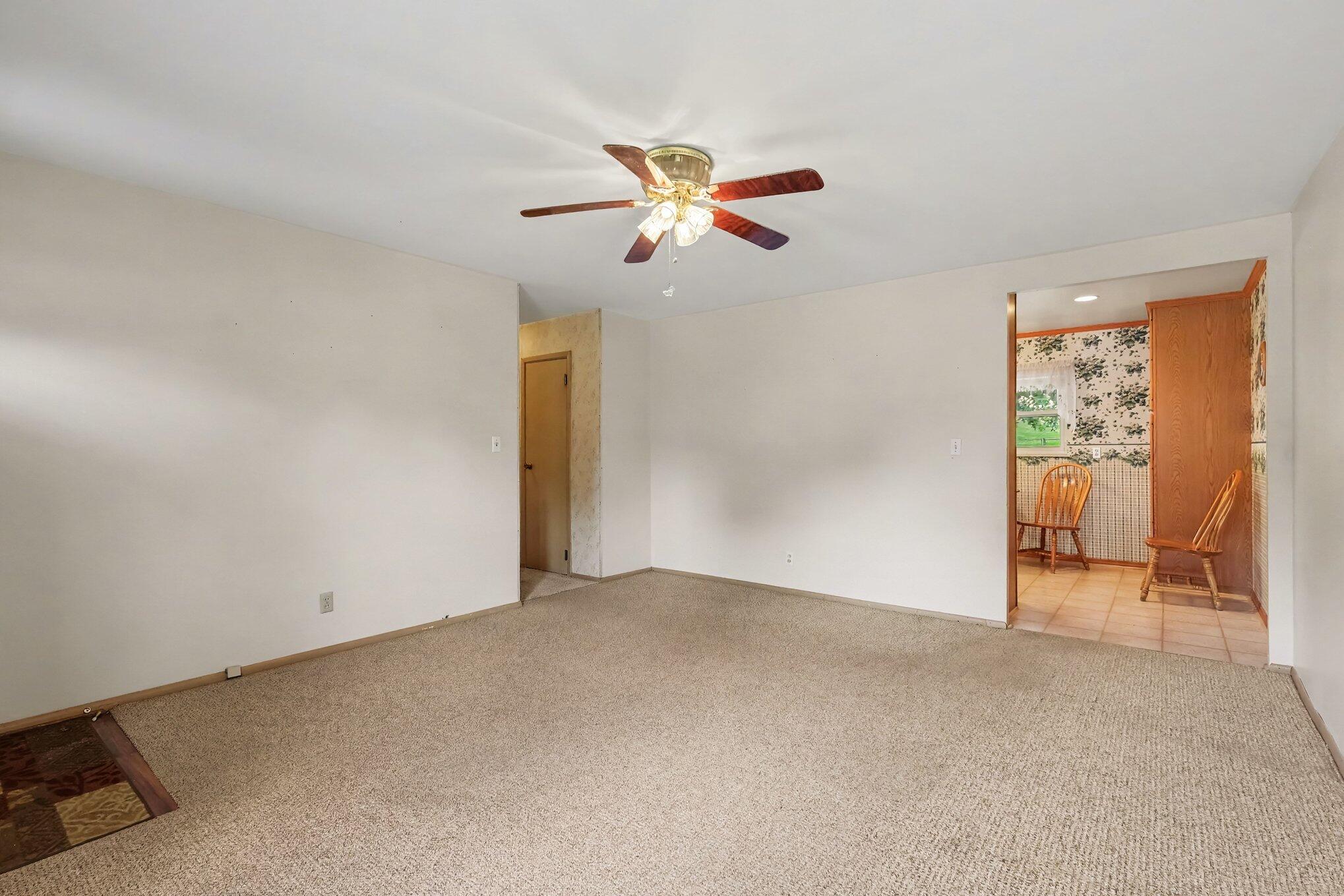 209 Caldwell Drive Property Photo 6