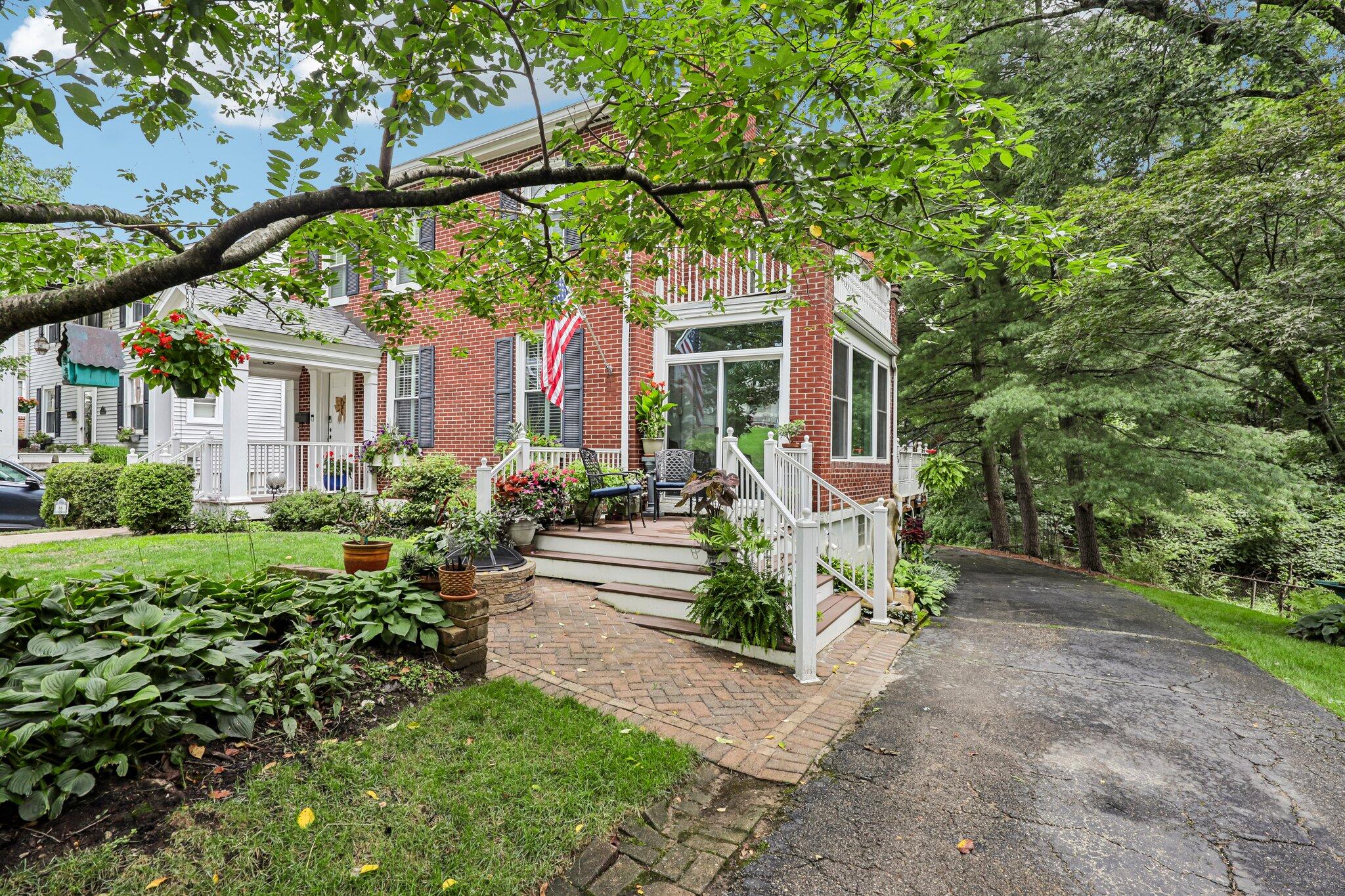 66 Lockwood Place Property Photo 3