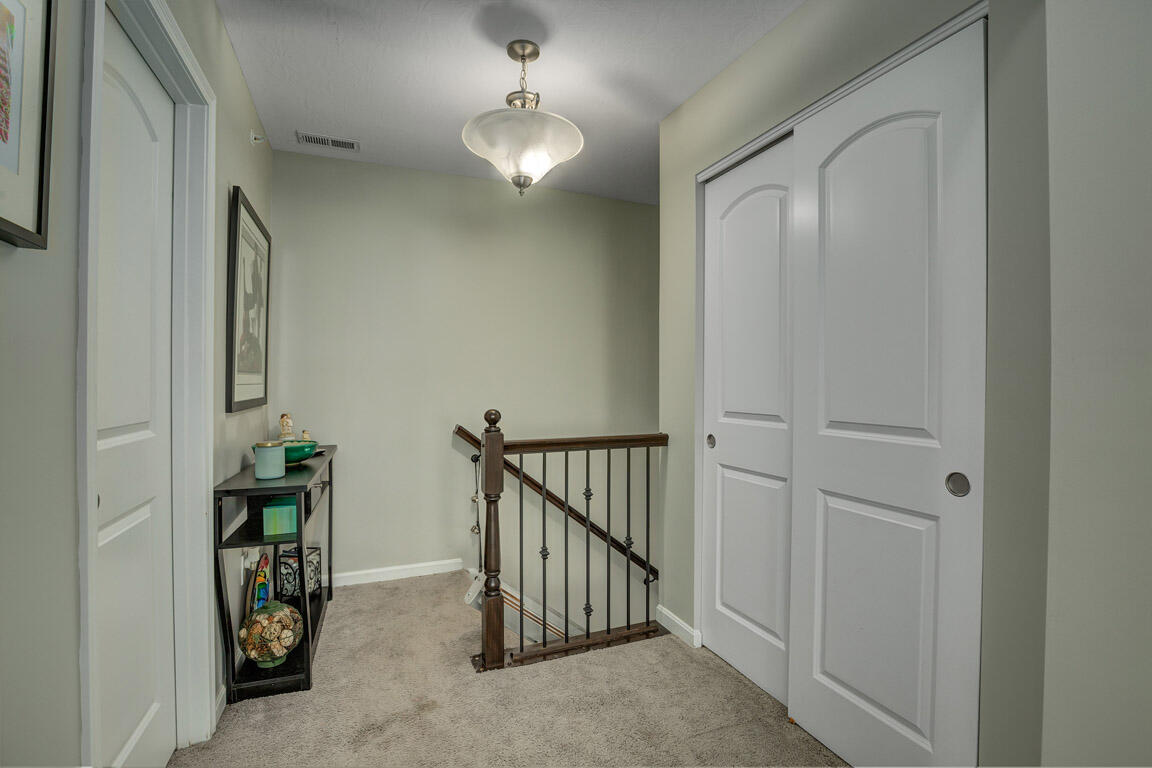 1825 Jesse Lane Property Photo 3