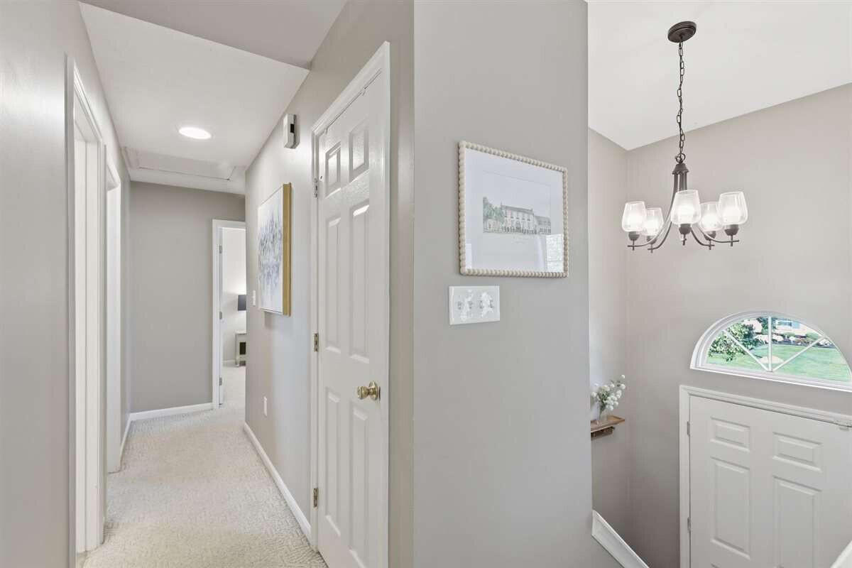 1065 Fallbrook Drive Property Photo 7