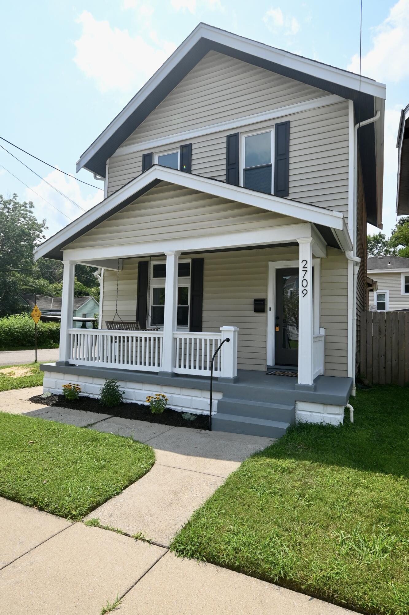 2709 Rosina Avenue Property Photo 1