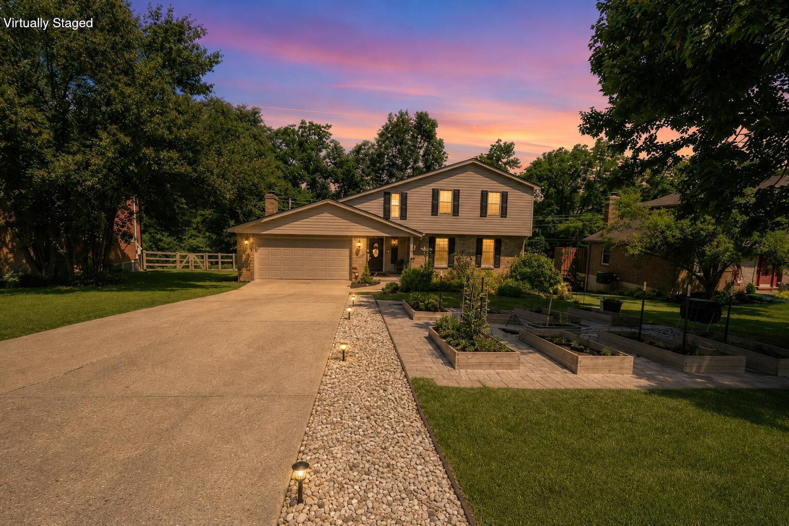 705 Oakridge Drive Property Photo 1