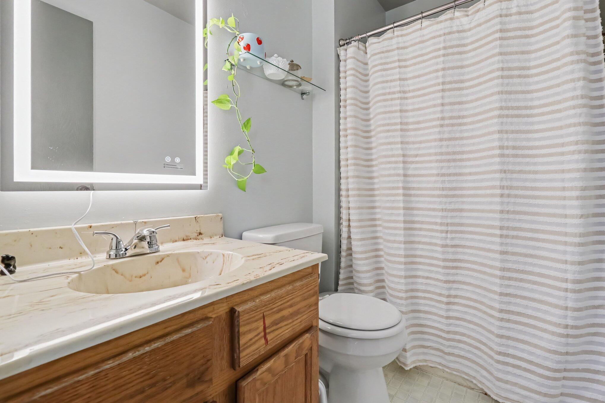 705 Oakridge Drive Property Photo 15