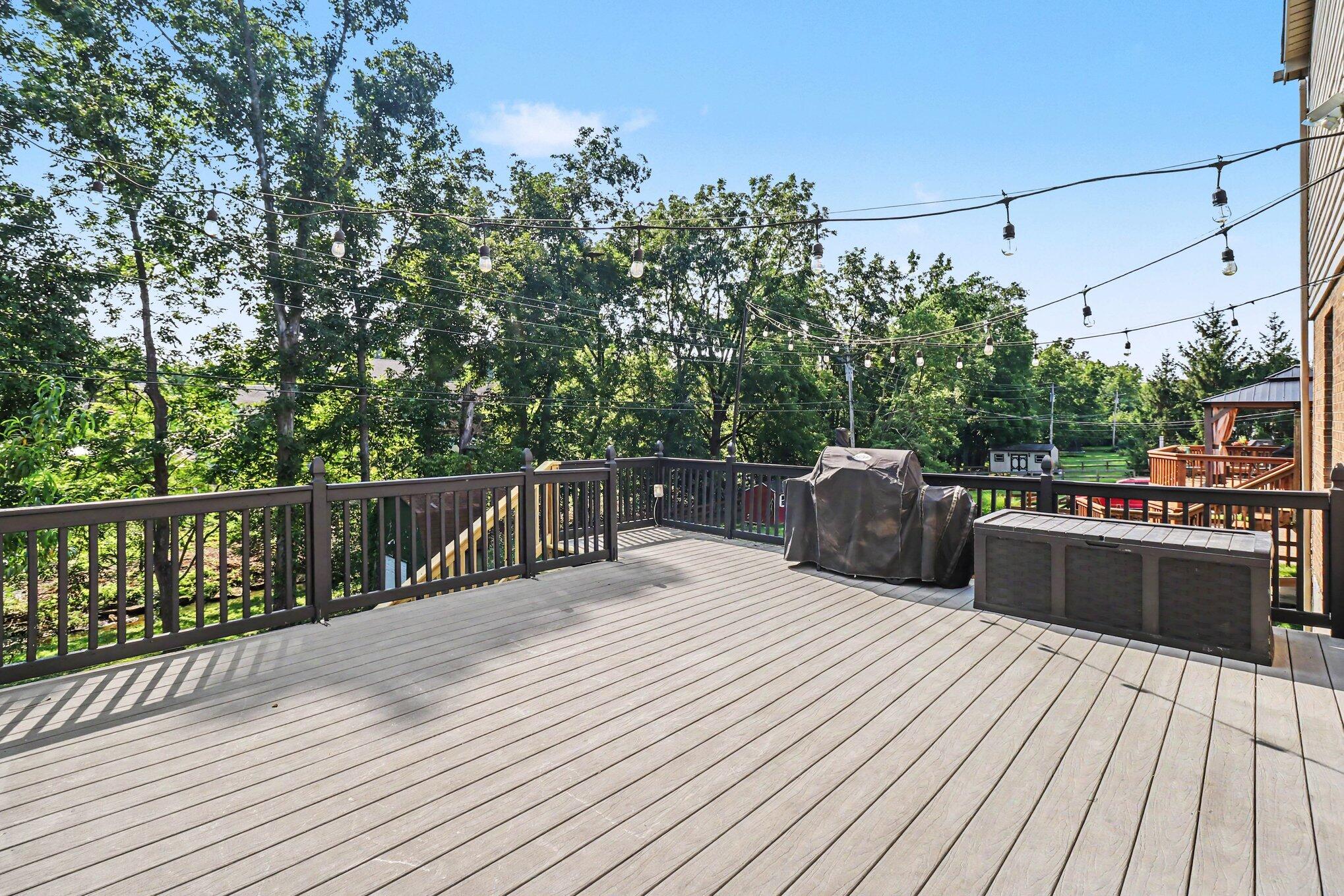 705 Oakridge Drive Property Photo 21