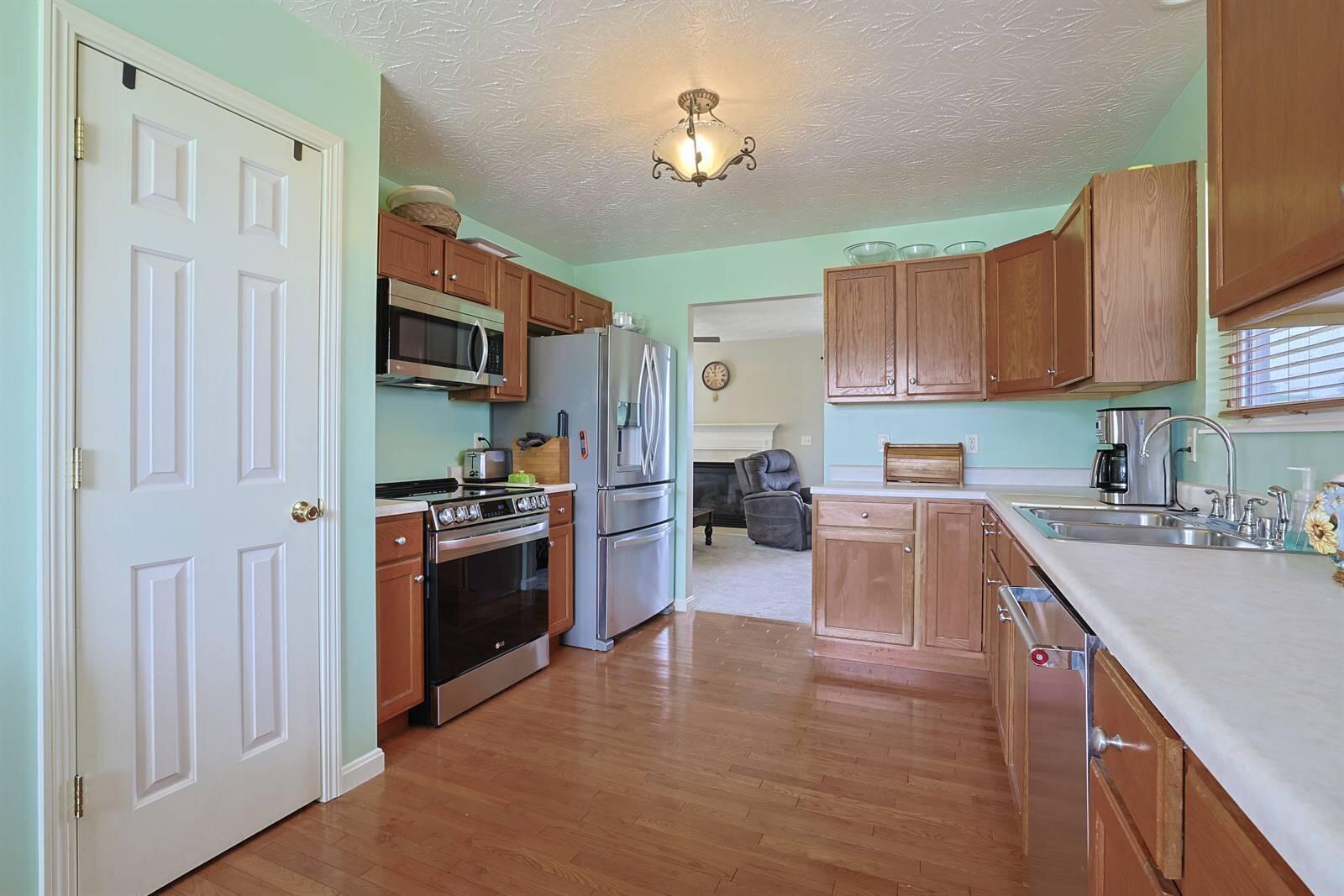 1137 Stonewallridge Drive Property Photo 12