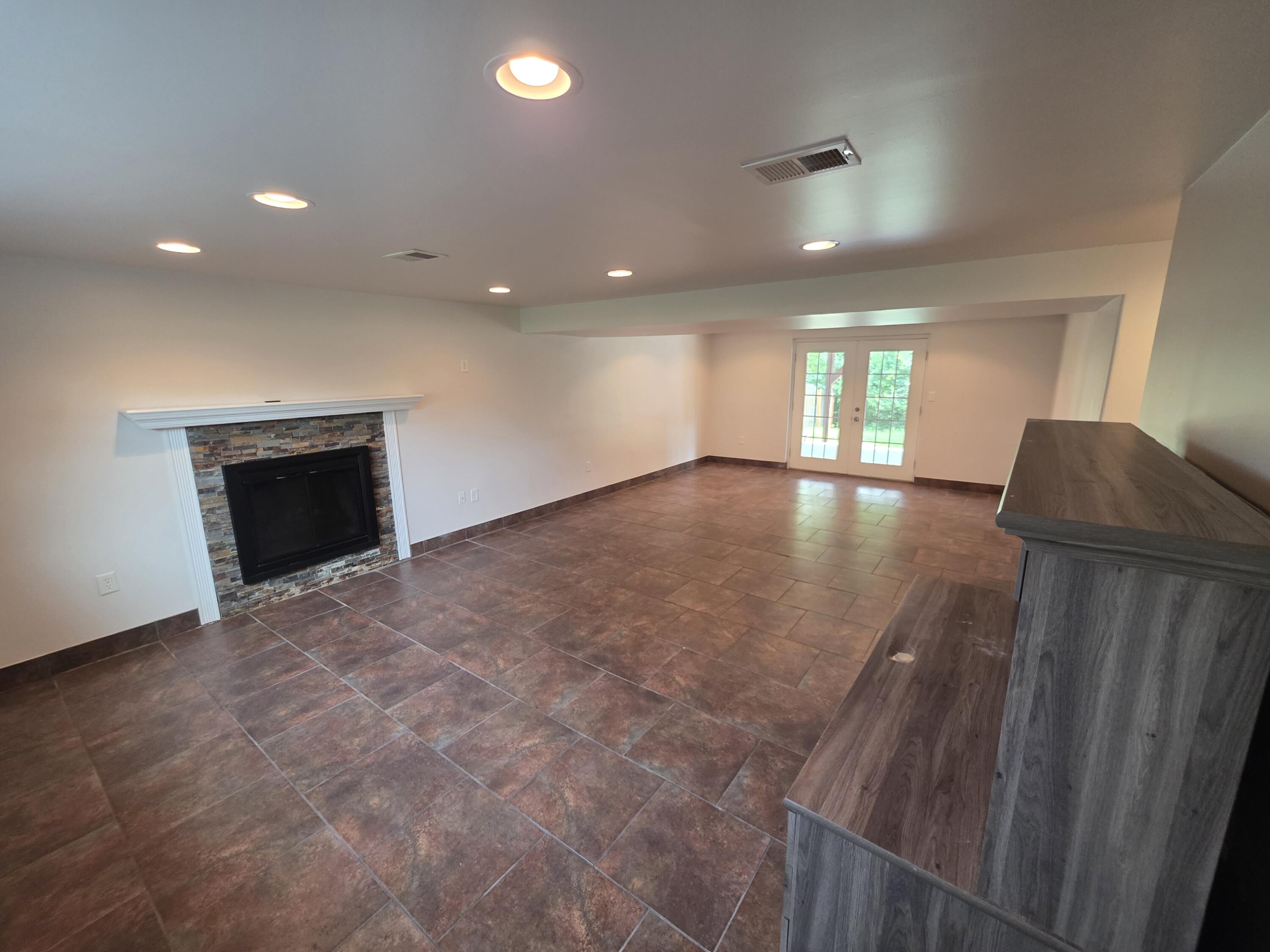 425 Shannon Drive Property Photo 21