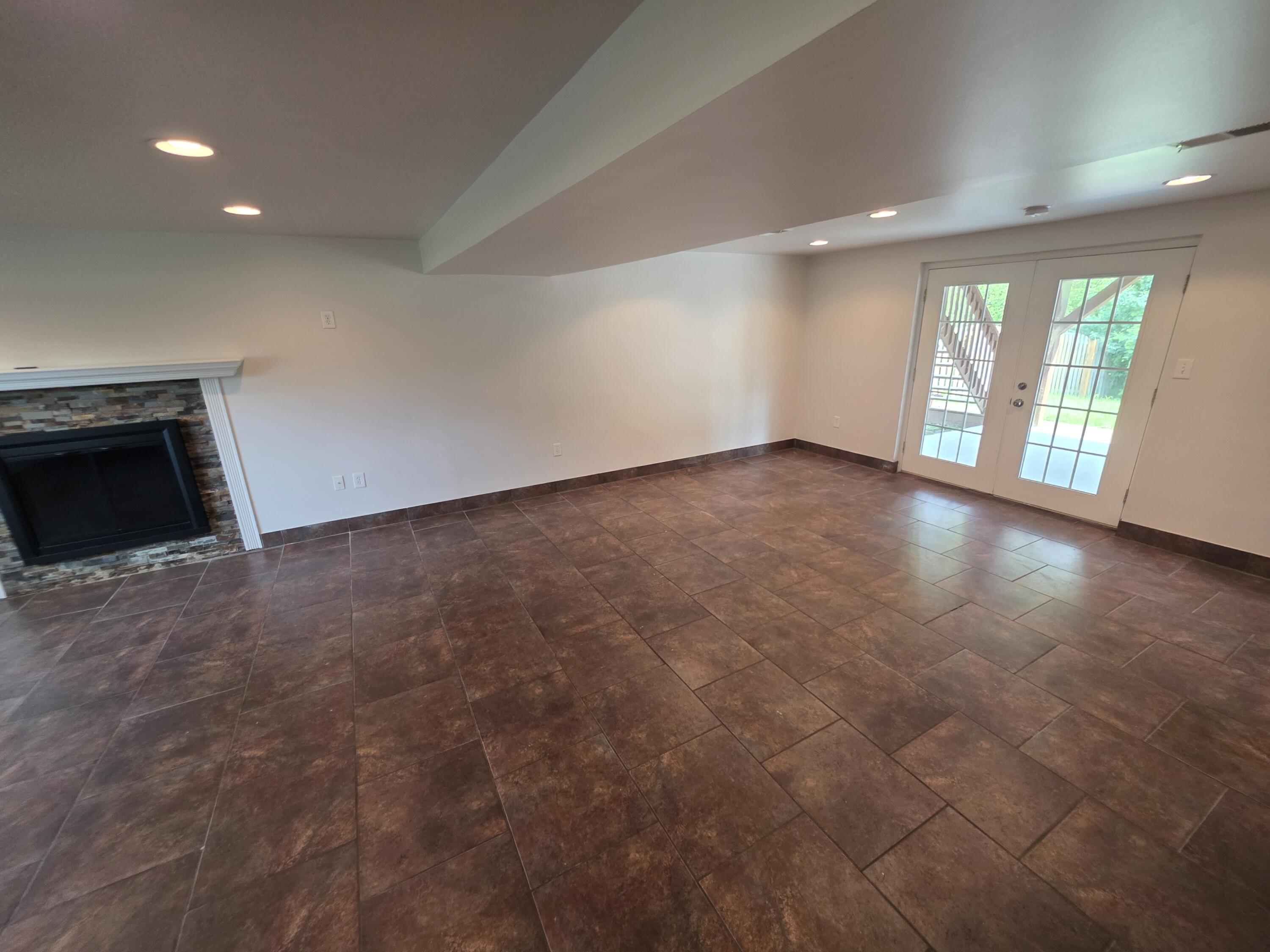 425 Shannon Drive Property Photo 22