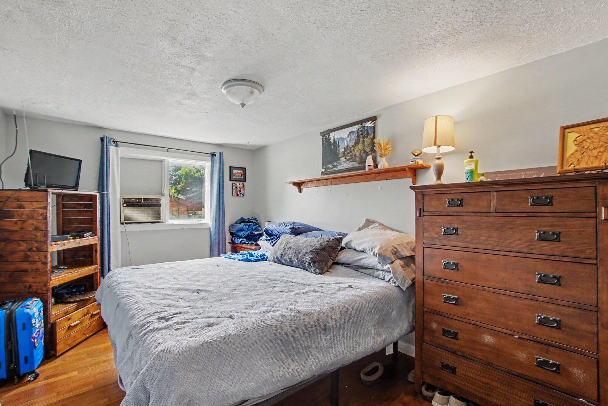 484 Cardinal Court Property Photo 6