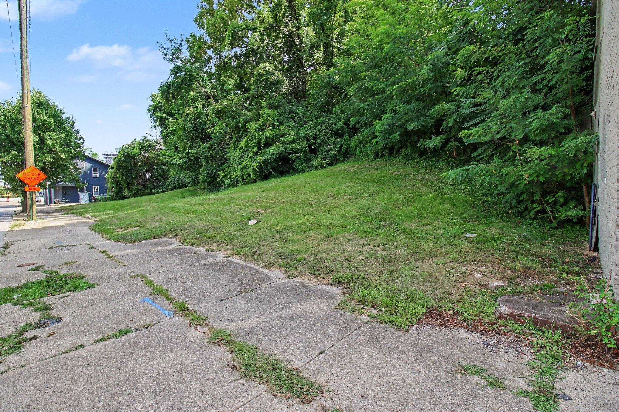 817 Highway Avenue Property Photo 3