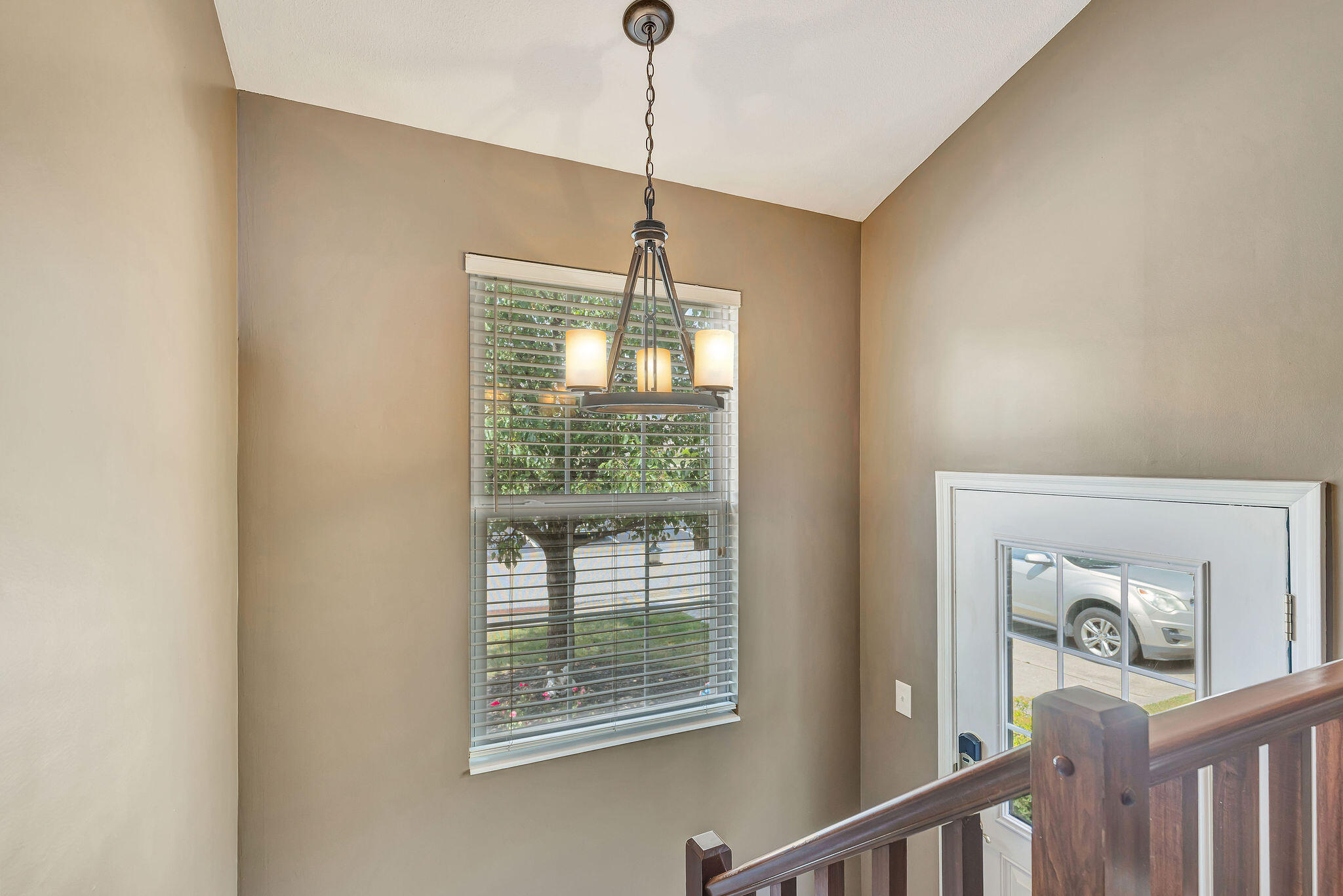 797 Slate View Property Photo 6