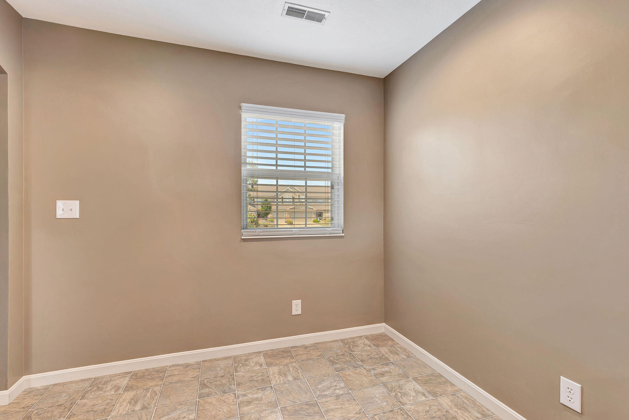 797 Slate View Property Photo 19