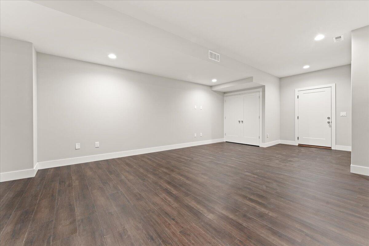 93 W 13th Street, 12 Property Photo 25