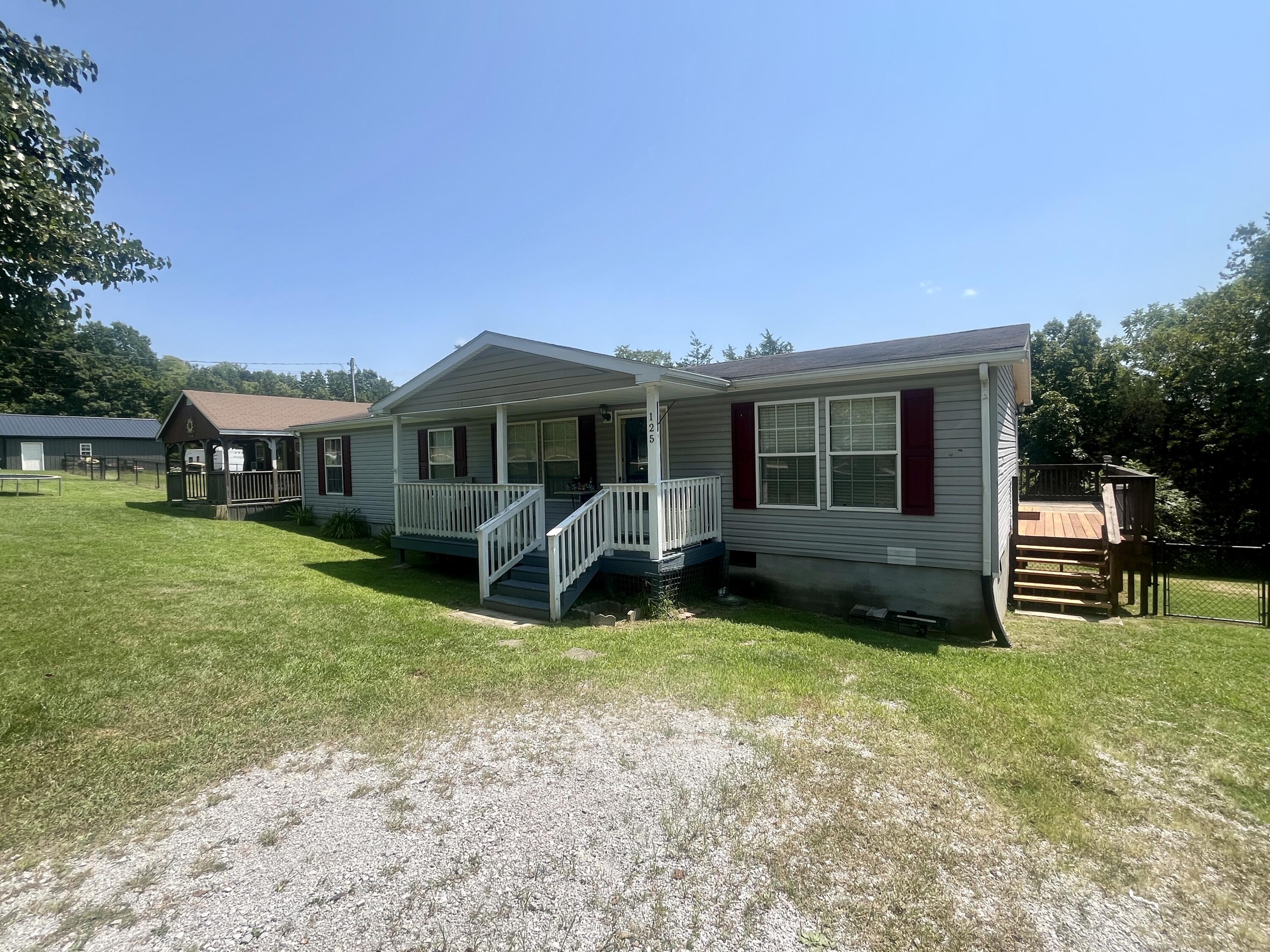 125 Breezy Drive Property Photo 1