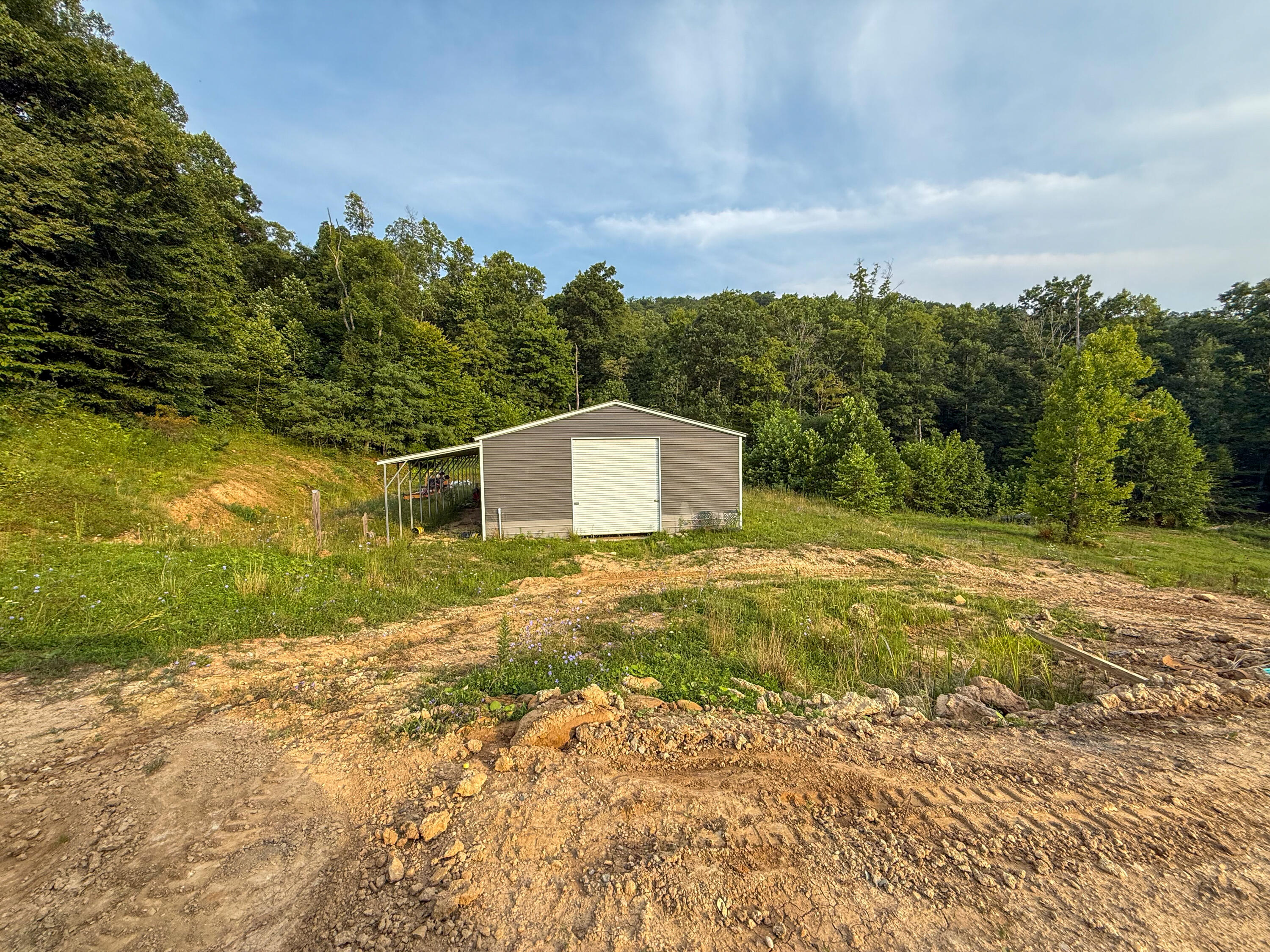 1000 Lazy Bee Lane Property Photo 10