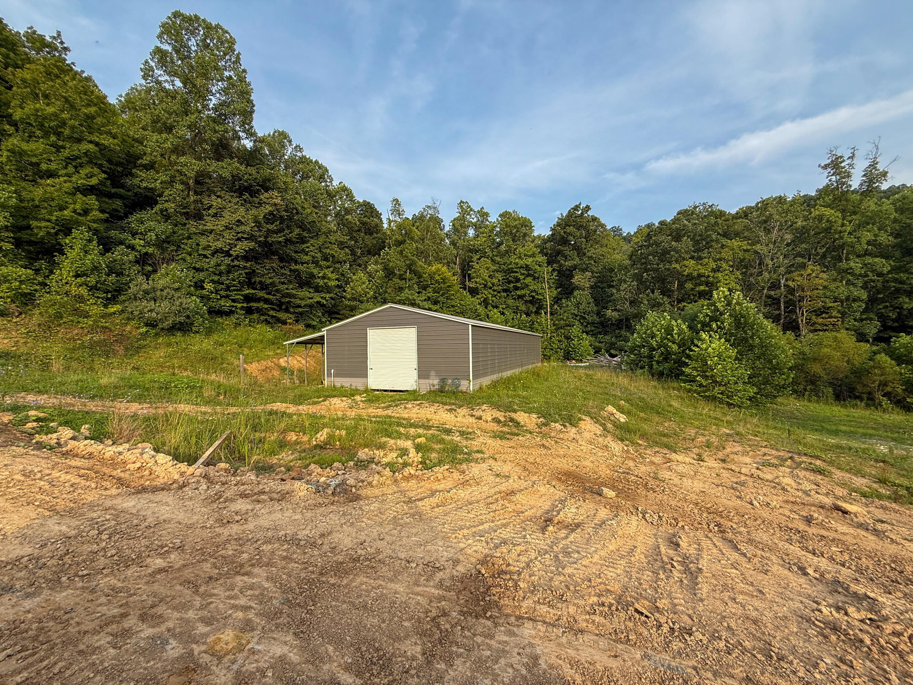 1000 Lazy Bee Lane Property Photo 11