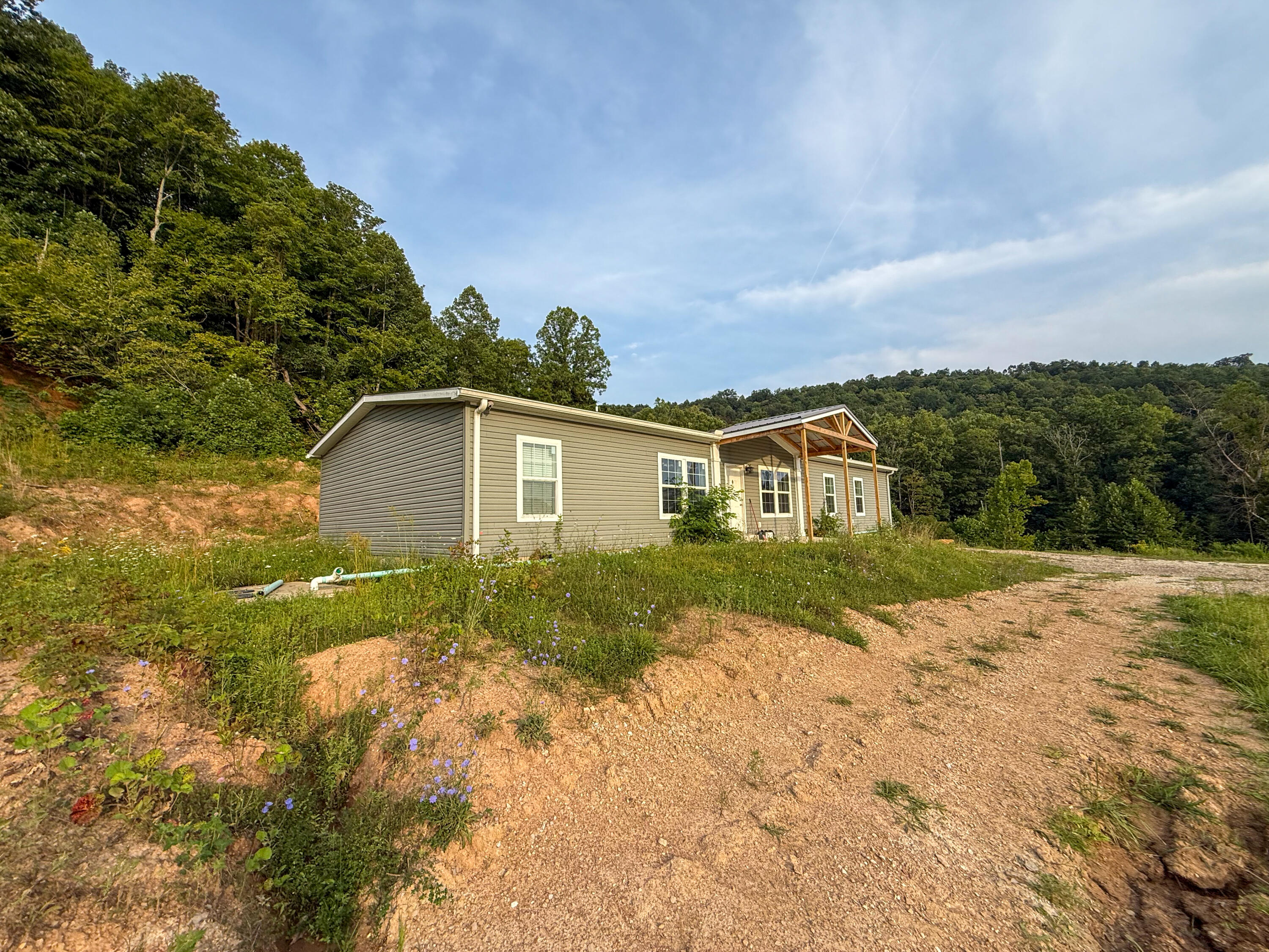 1000 Lazy Bee Lane Property Photo 12