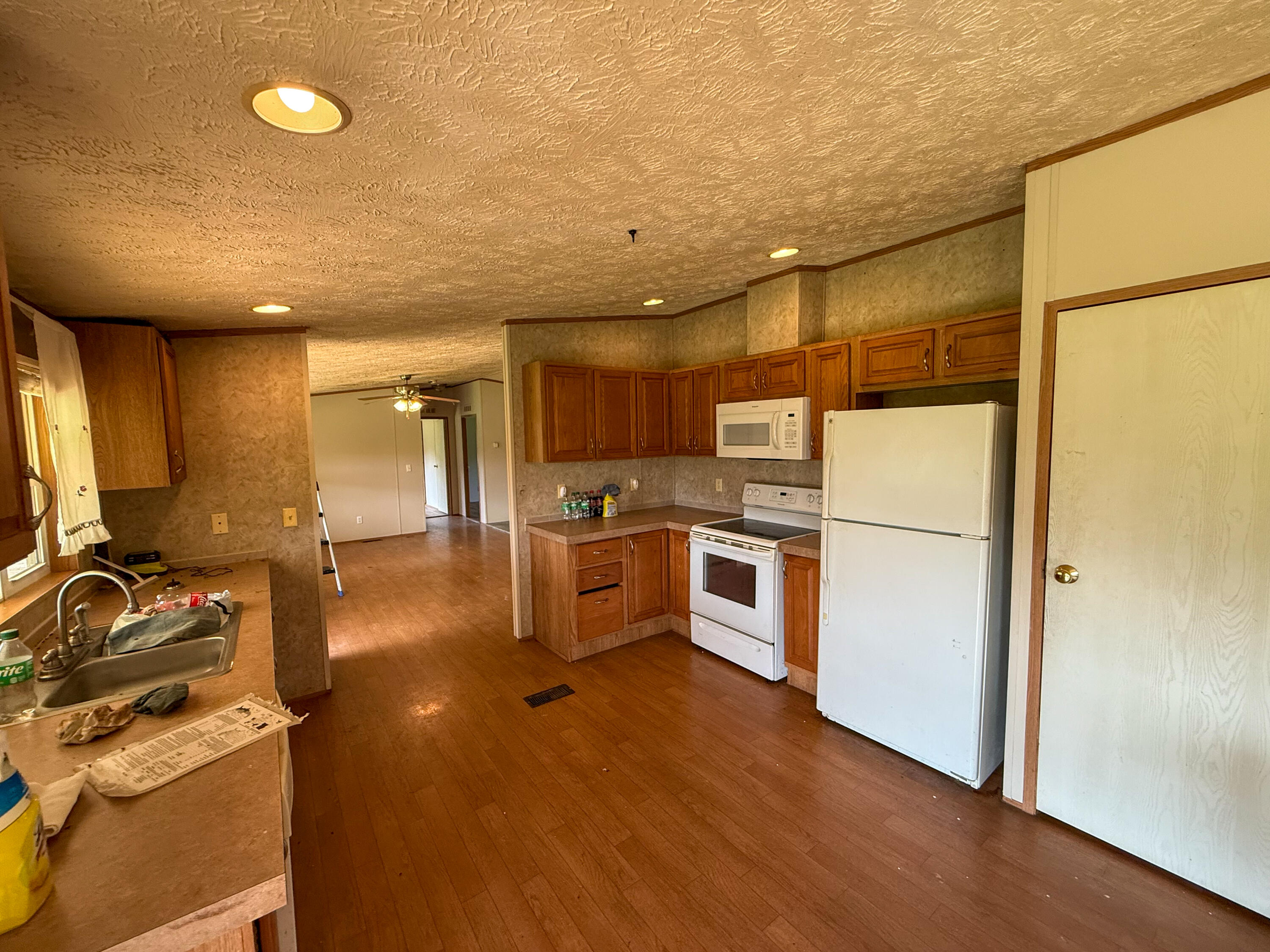 1000 Lazy Bee Lane Property Photo 48