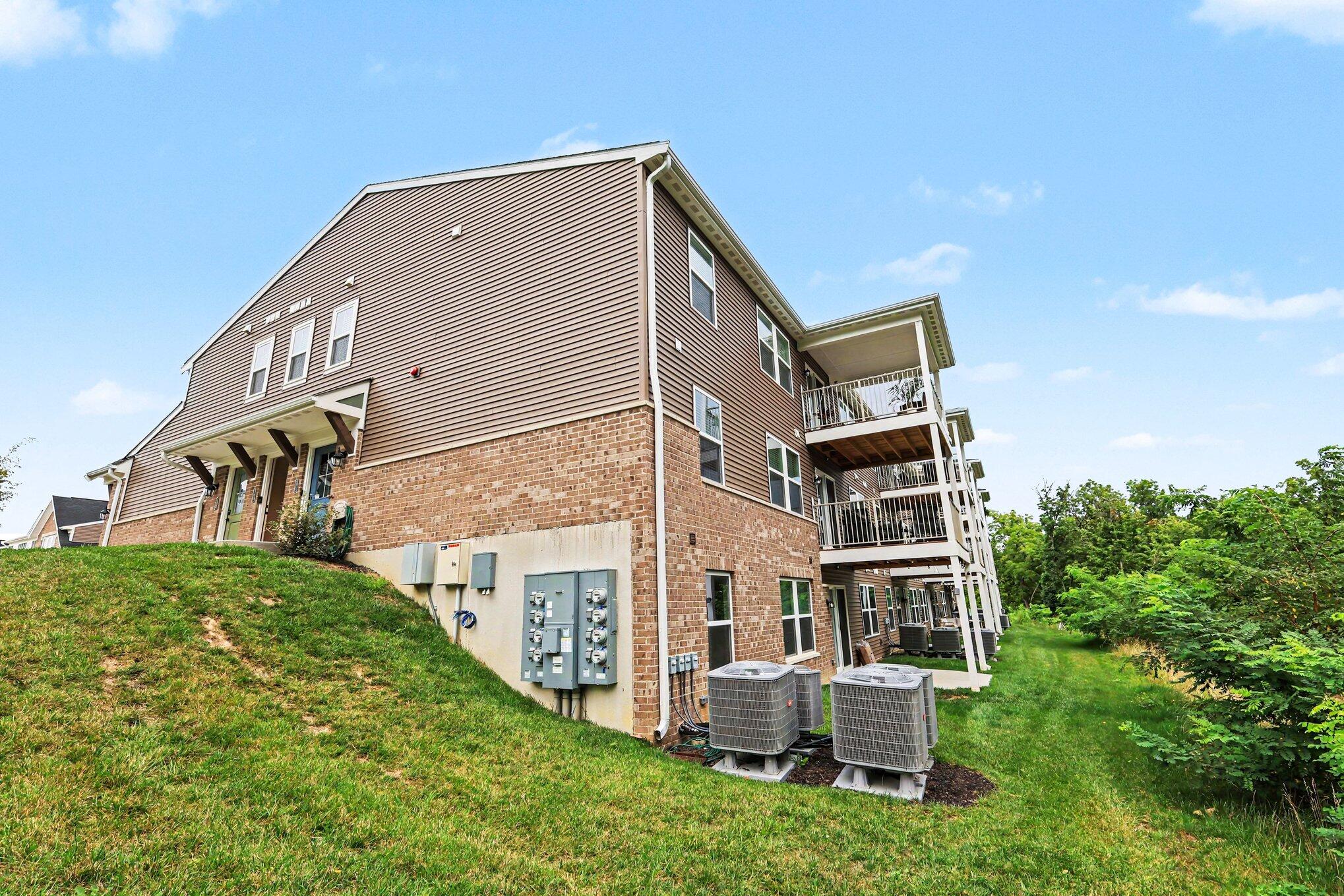 2455 Bella Ridge Property Photo 2