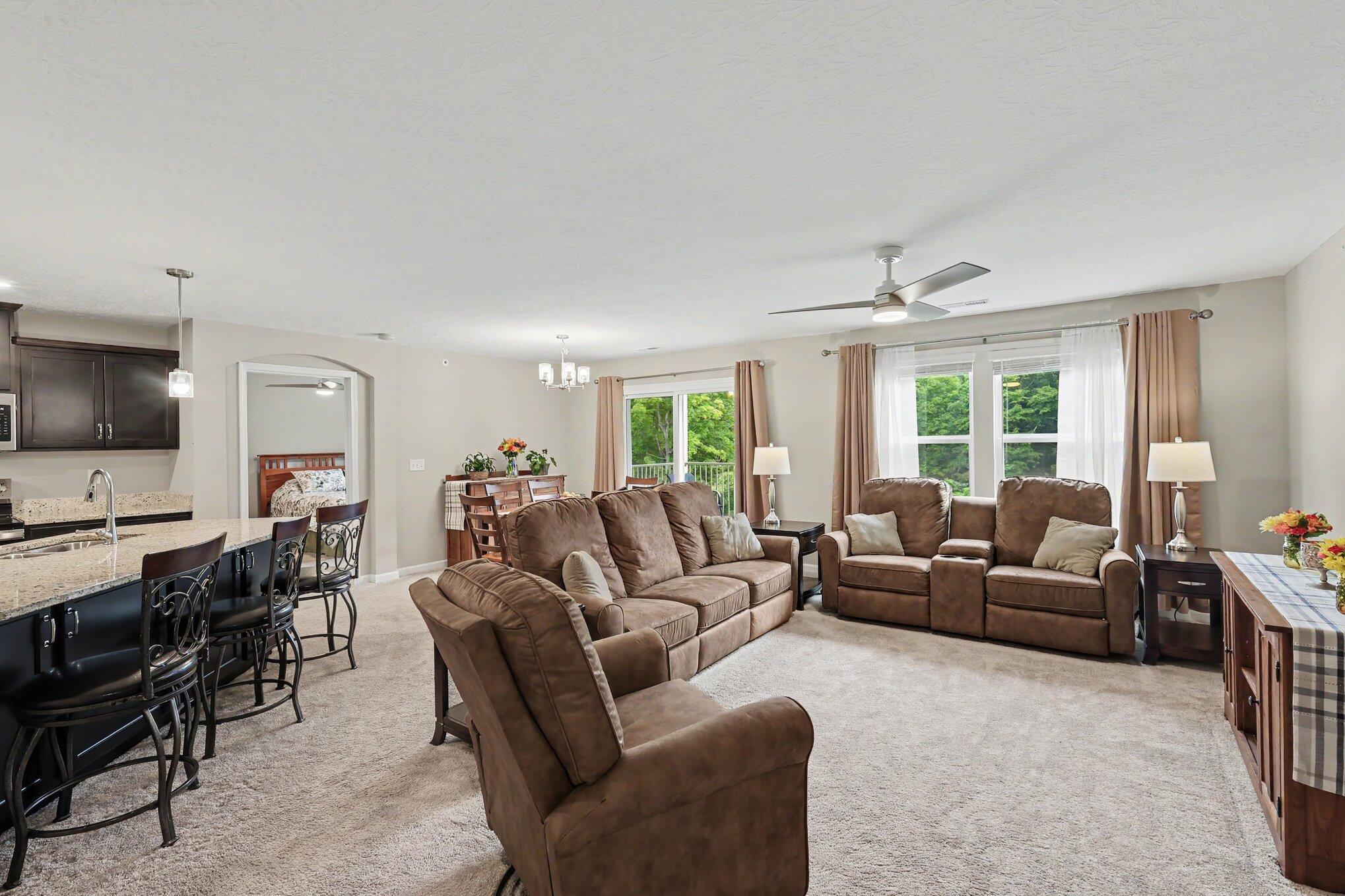 2455 Bella Ridge Property Photo 5